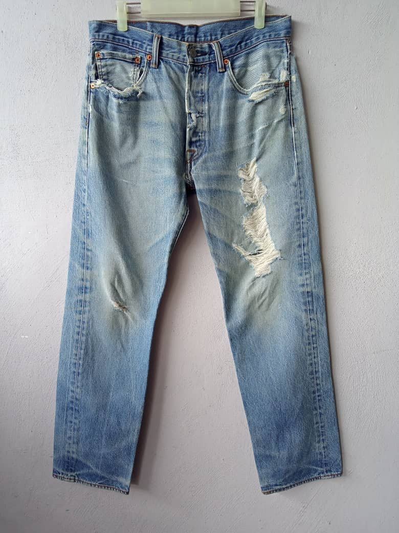 Vintage Levis 501 Distressed Medium Wash Ripped Denim