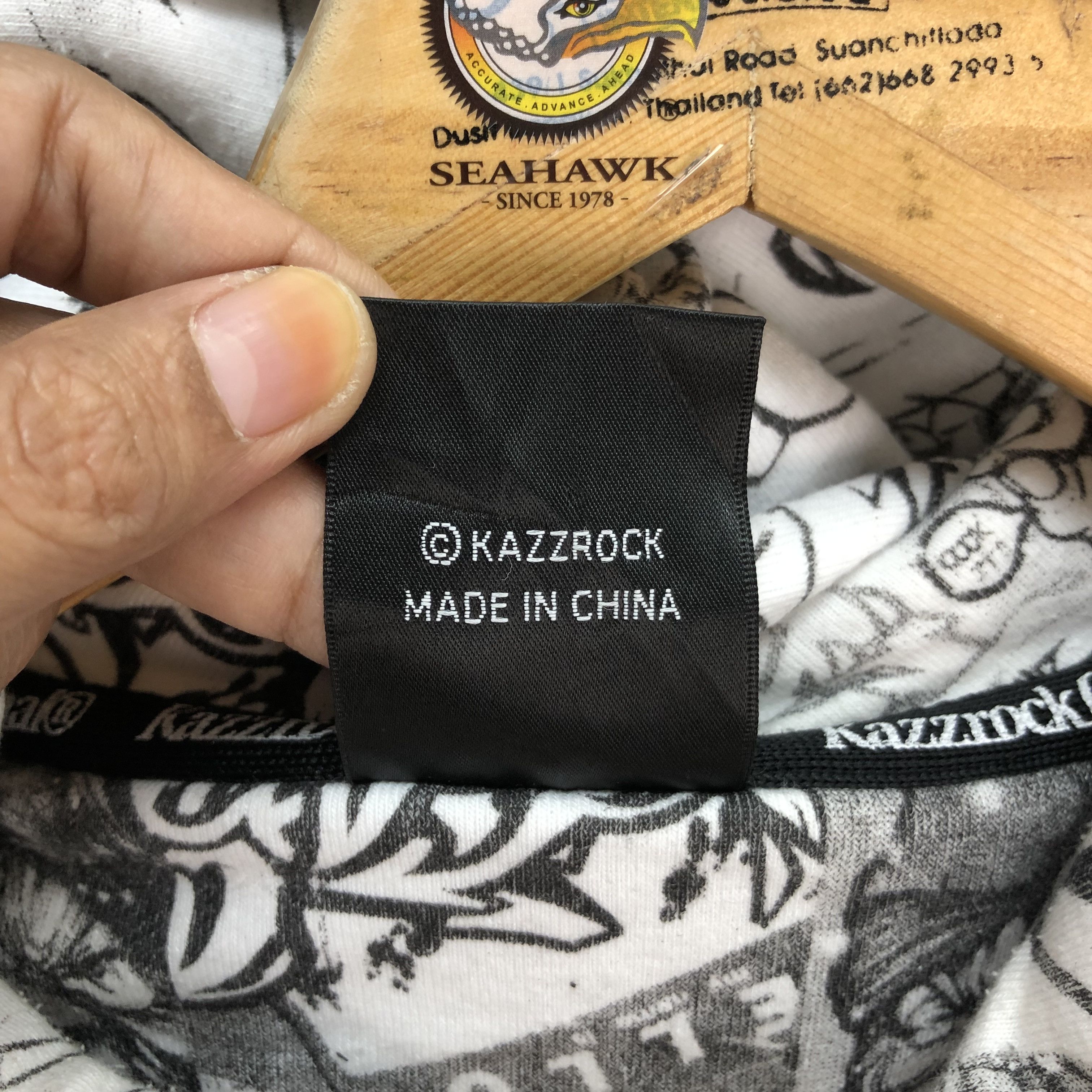 Japanese Brand KAZZROCK ORIGINAL Fullprint Pullover Hoodies #4821-20 Size US M / EU 48-50 / 2 - 9 Thumbnail