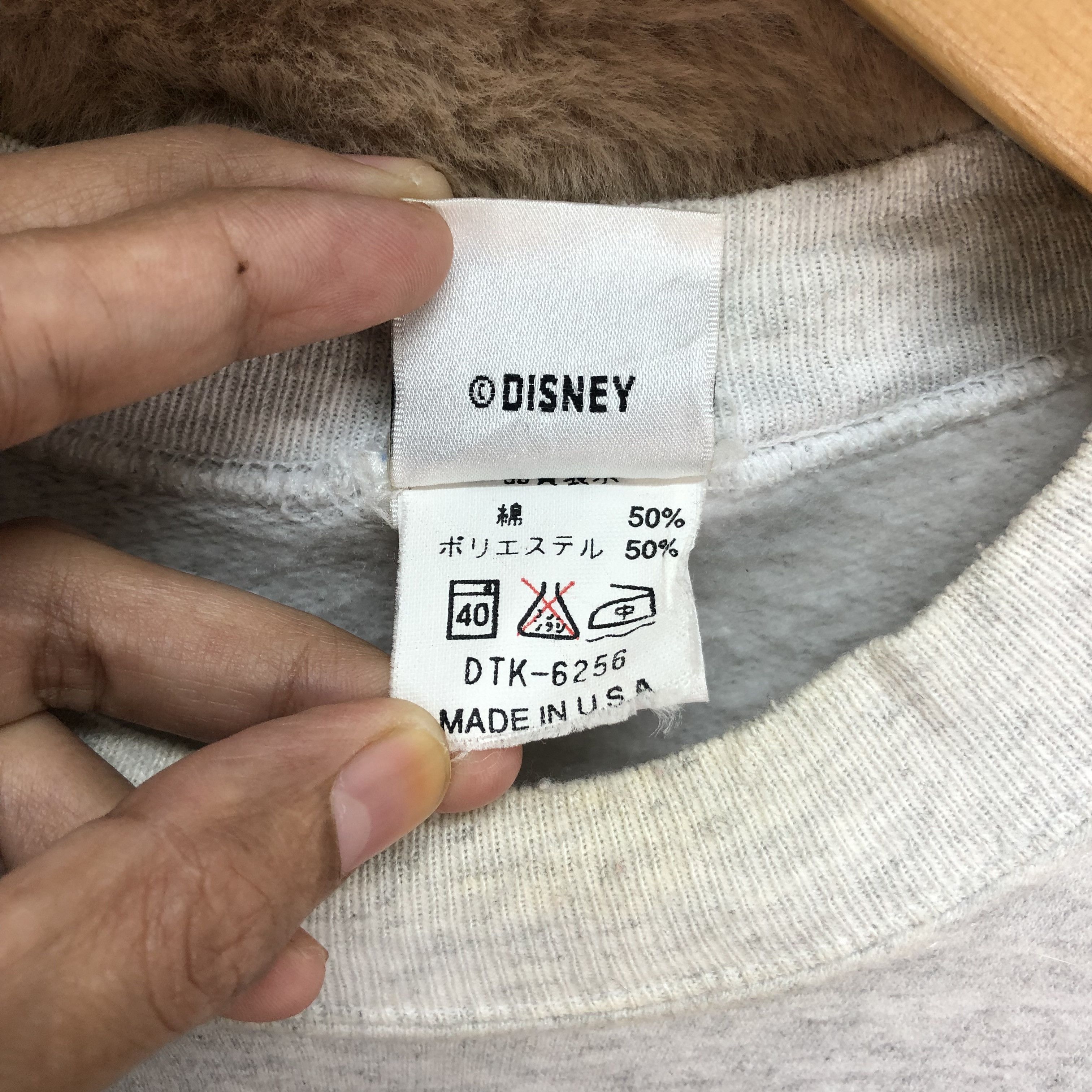 Mickey Mouse Vintage Mickey Mouse MadeInUsa CrewNeck Sweatshirts #4977-41 Size US M / EU 48-50 / 2 - 11 Thumbnail