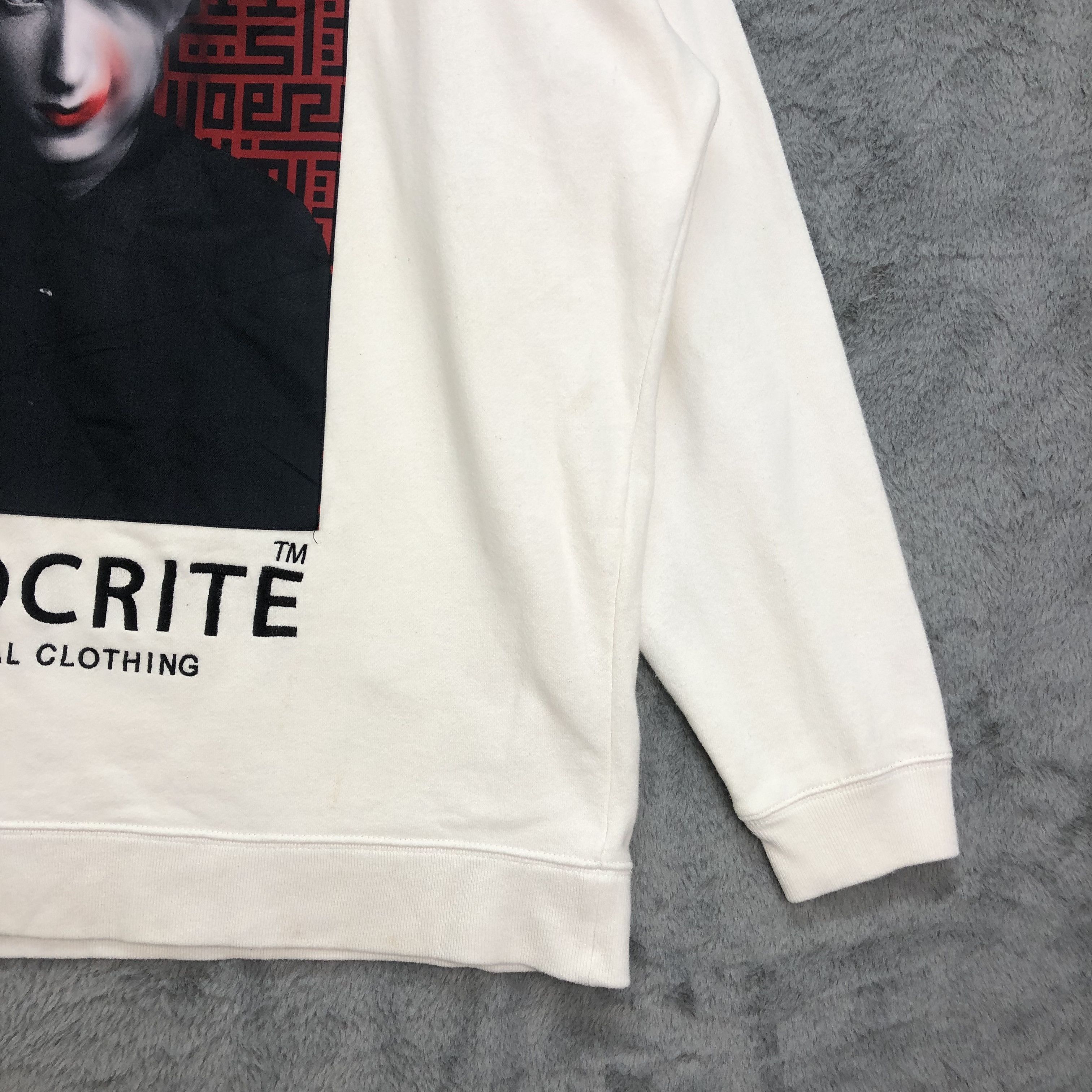 Japanese Brand HYPOCRITE EMOTIONAL CLOTHING GRAPHIC SWEATSHIRT #4622-163 Size US XL / EU 56 / 4 - 7 Thumbnail