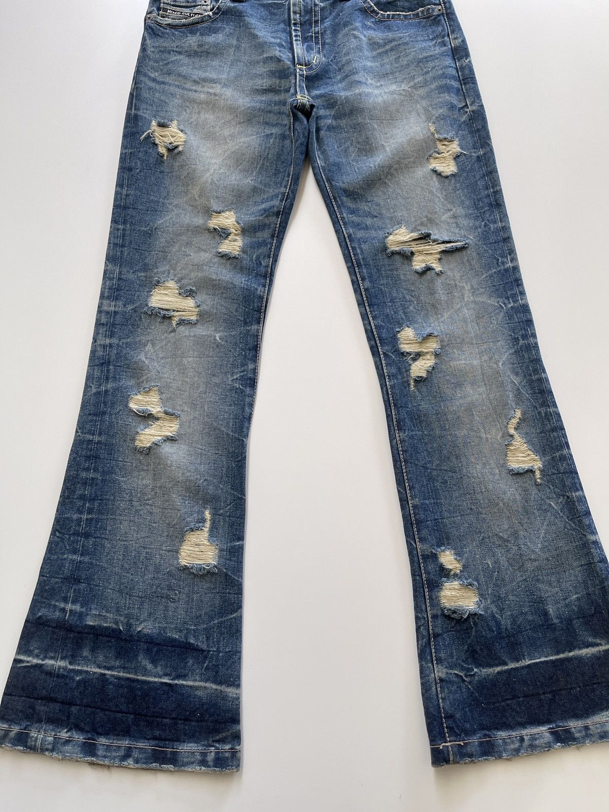 Japanese Brand Mixed Culture Distressed Design Flared Denim Size US 34 / EU 50 - 8 Thumbnail