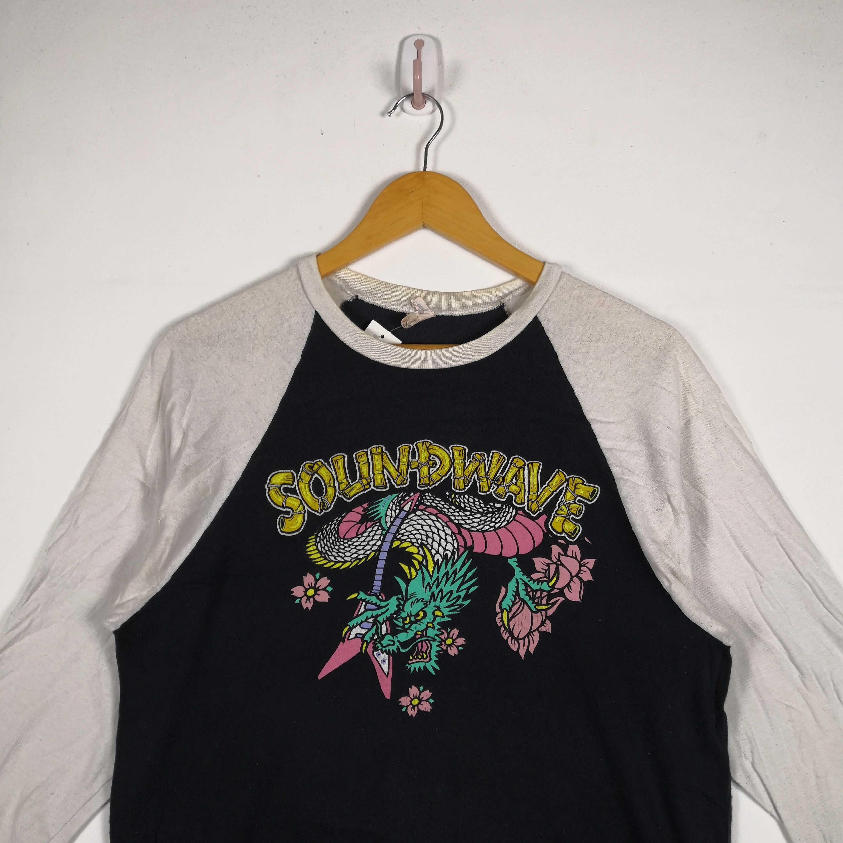 Band Tees Soundwave T-shirt Fest Band A7X Green Day Alice Chain Tees Size US M / EU 48-50 / 2 - 3 Thumbnail