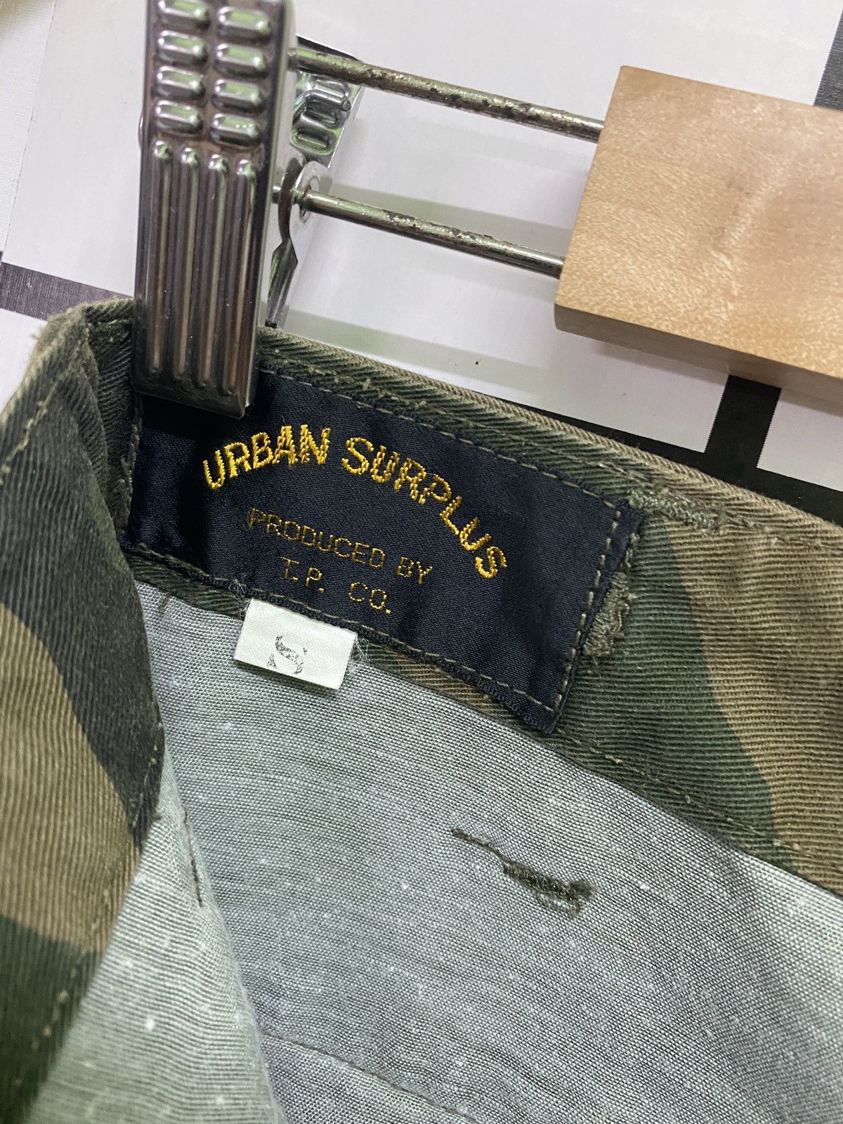 Japanese Brand CAMO URBAN SURPLUS CARGO MULTIPOCKET PANT Size US 29 - 13 Thumbnail