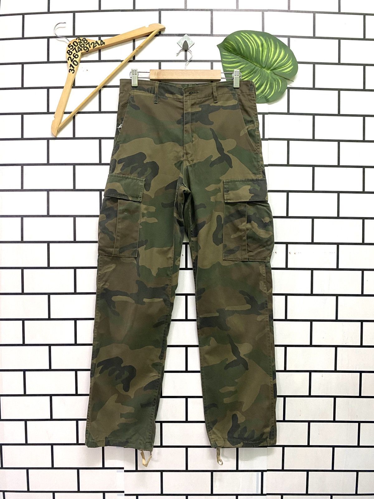 Japanese Brand CAMO URBAN SURPLUS CARGO MULTIPOCKET PANT Size US 29 - 1 Thumbnail