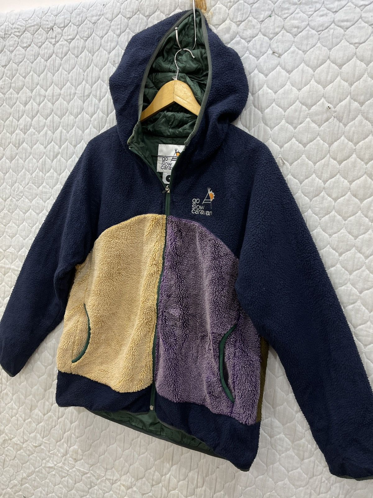 go slow caravan (Eee)🔥🔥STEALS GO SLOW CARAVAN MULTICOLOUR HOODIE SWEATER Size US L / EU 52-54 / 3 - 2 Thumbnail