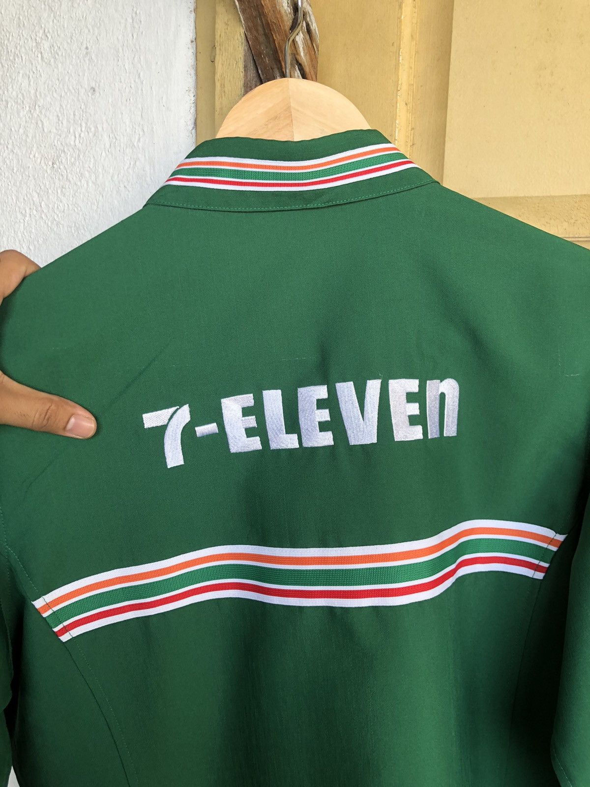 Vintage Vintage 90s 7 Eleven Work Button Up Shirt Long Sleeve Size US M / EU 48-50 / 2 - 14 Thumbnail