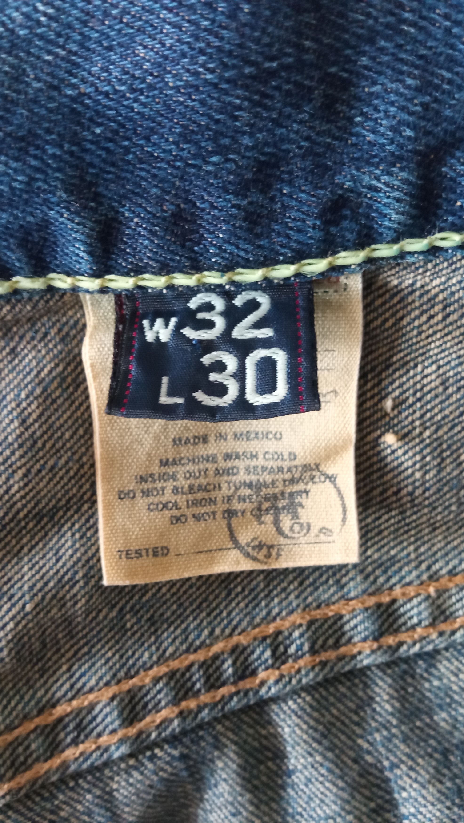 🔥🔥A&F Abercrombie & Fitch Distressed Jeans Denim