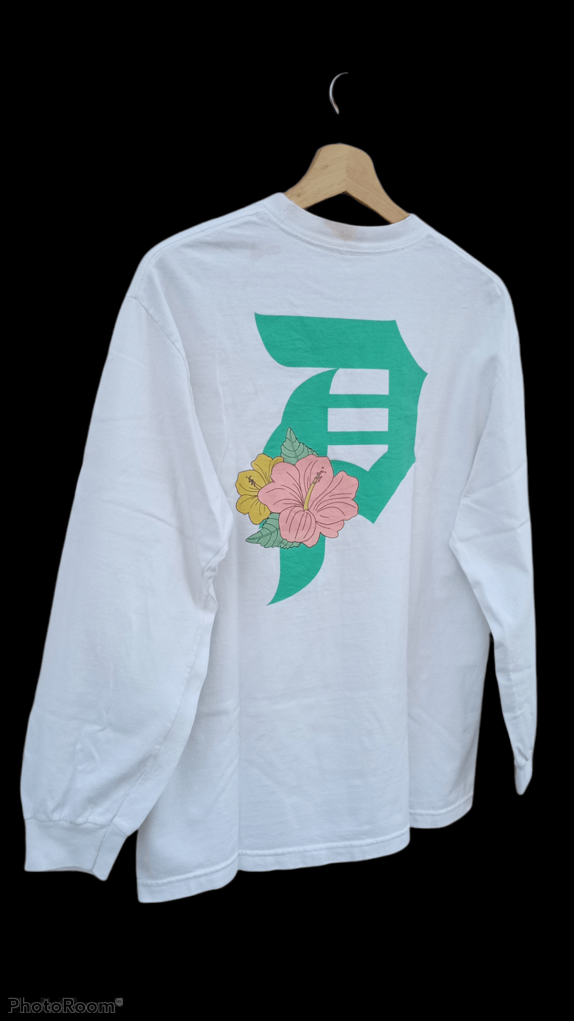 Primitive × Santa Cruz Skateboards 🔥🔥Vintage Primitive Skateboard LS T-Shirt Size US M / EU 48-50 / 2 - 16 Thumbnail