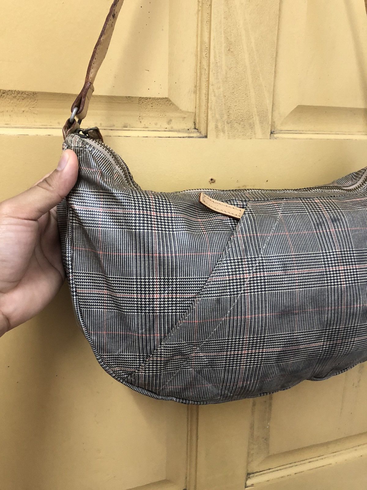 Issey Miyake Tsumori Chisato by Issey Miyake Gingham Print Sling Bag Size ONE SIZE - 5 Thumbnail