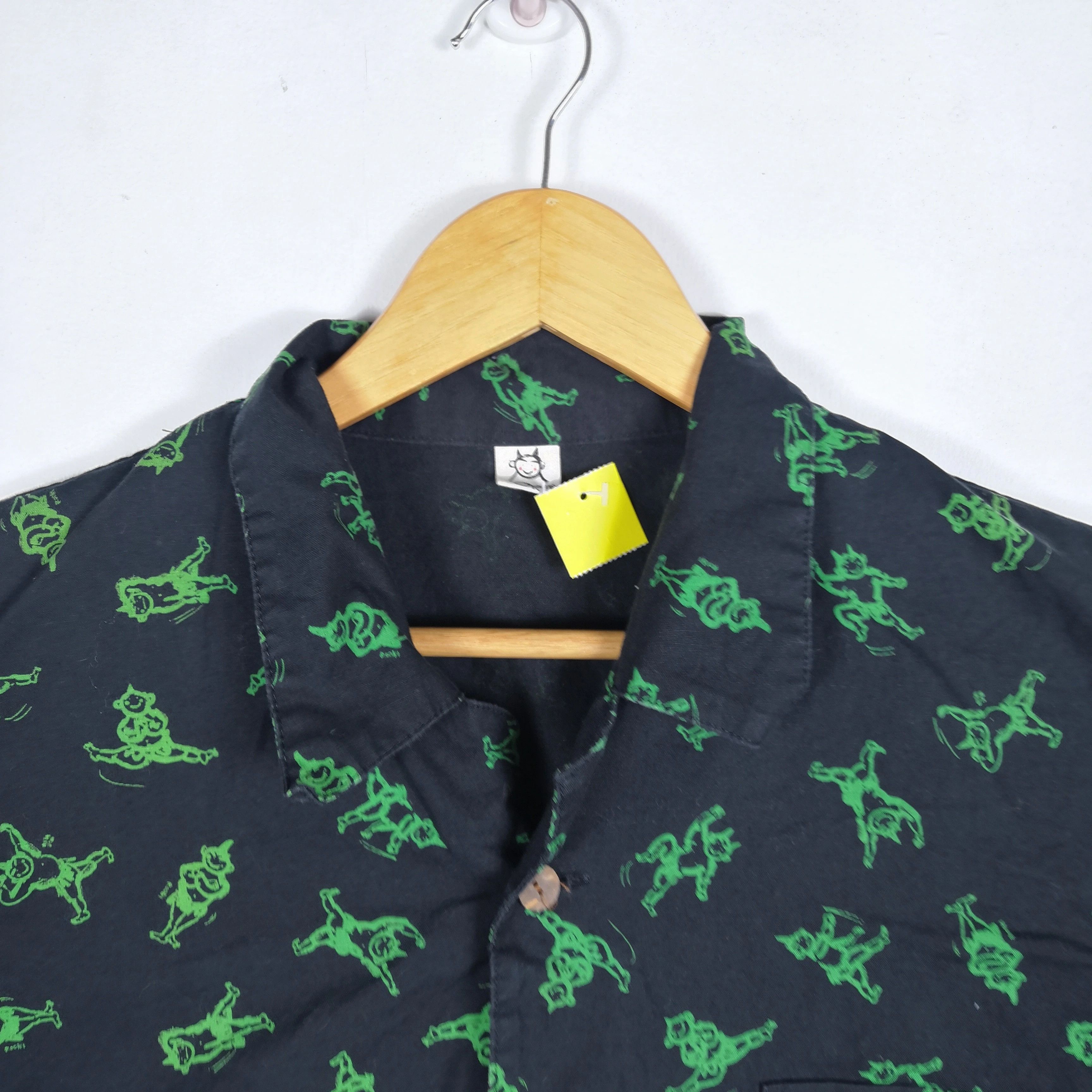 Japanese Brand Vintage Devil Shirt Over Print Button Up's | BS18455. Size US L / EU 52-54 / 3 - 4 Thumbnail
