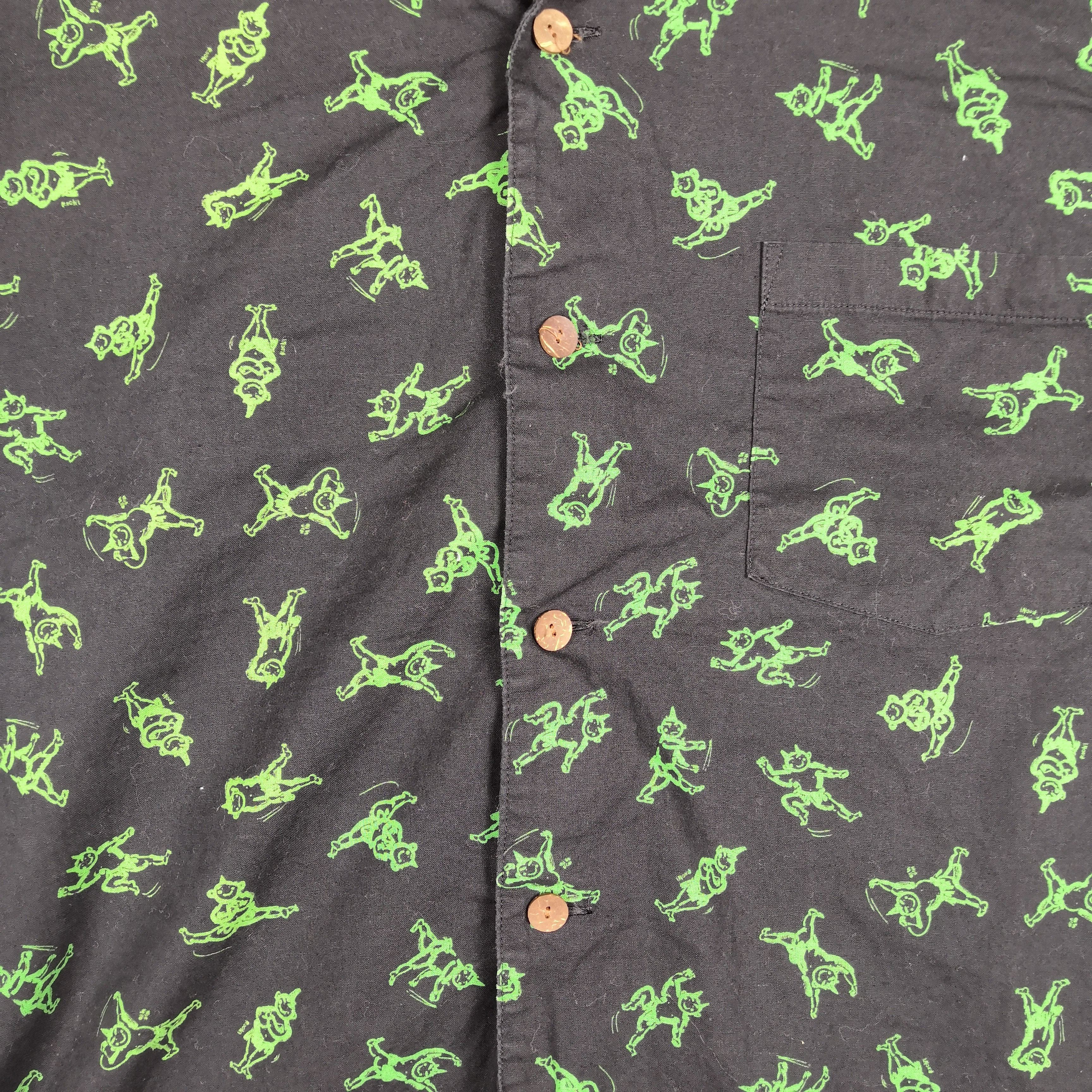 Japanese Brand Vintage Devil Shirt Over Print Button Up's | BS18455. Size US L / EU 52-54 / 3 - 5 Thumbnail