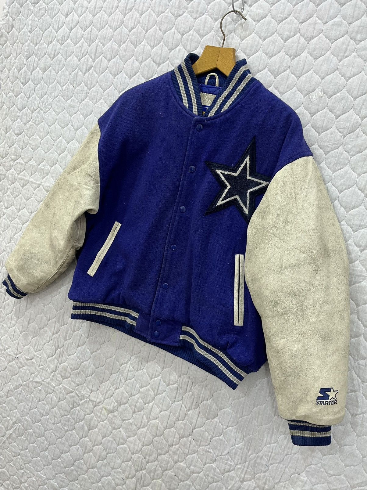 NFL (Jj). NFL STARTER VARSITY BOMBER JACKET Size US L / EU 52-54 / 3 - 4 Thumbnail