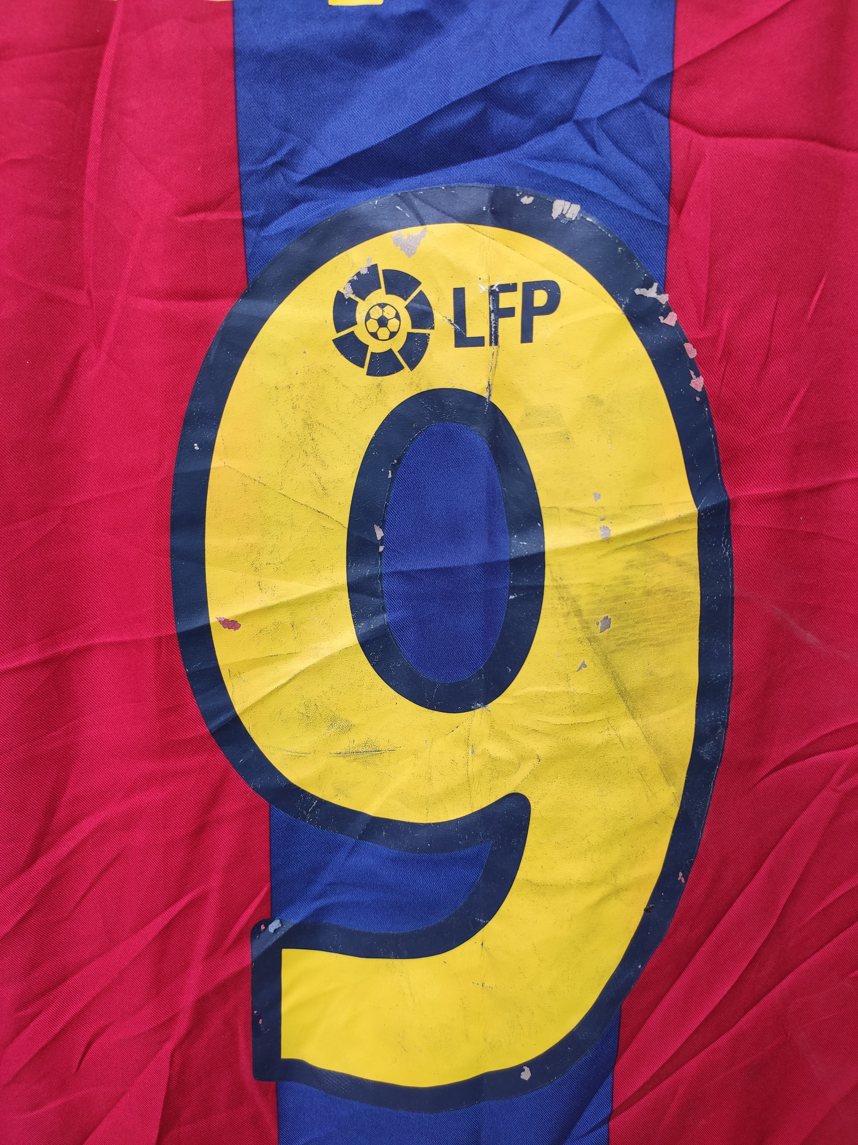 Nike Vintage Barcalona Jersey 2002 Patrick Kluivert La liga Size US L / EU 52-54 / 3 - 6 Thumbnail