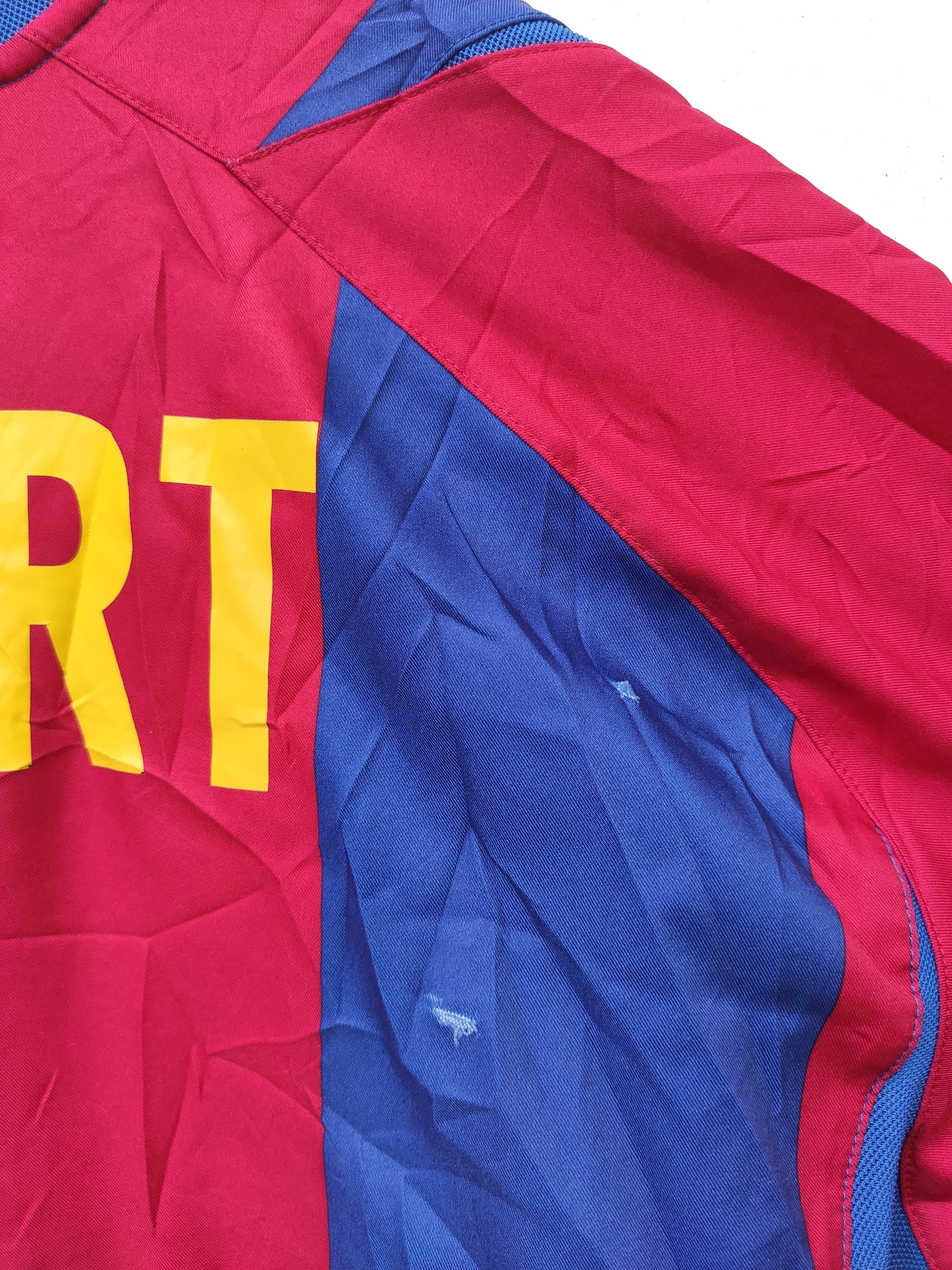 Nike Vintage Barcalona Jersey 2002 Patrick Kluivert La liga Size US L / EU 52-54 / 3 - 7 Thumbnail