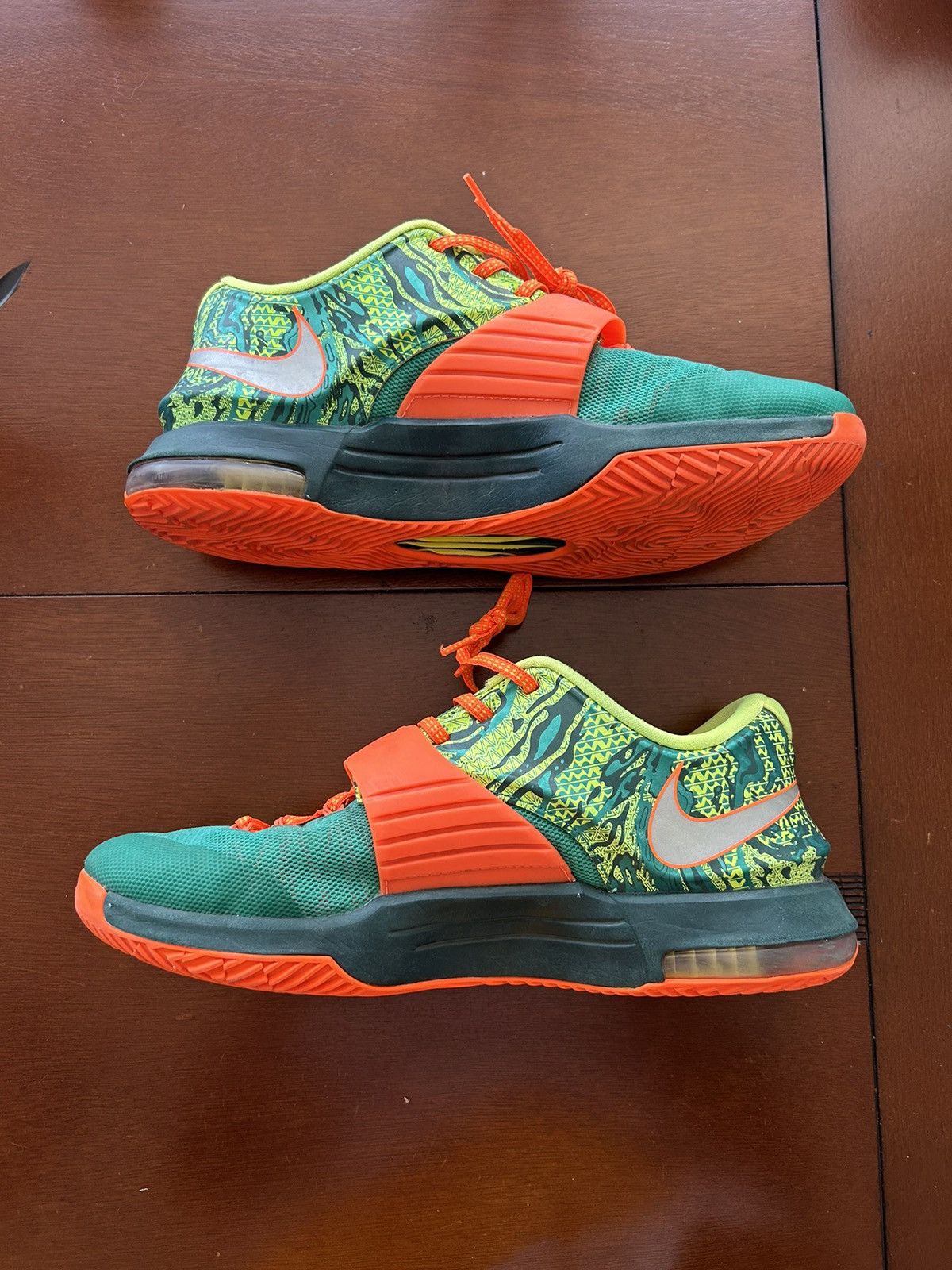 image of Kevin Durant x Nike Kd 7 Weatherman Shoes in Green, Men's (Size 10)