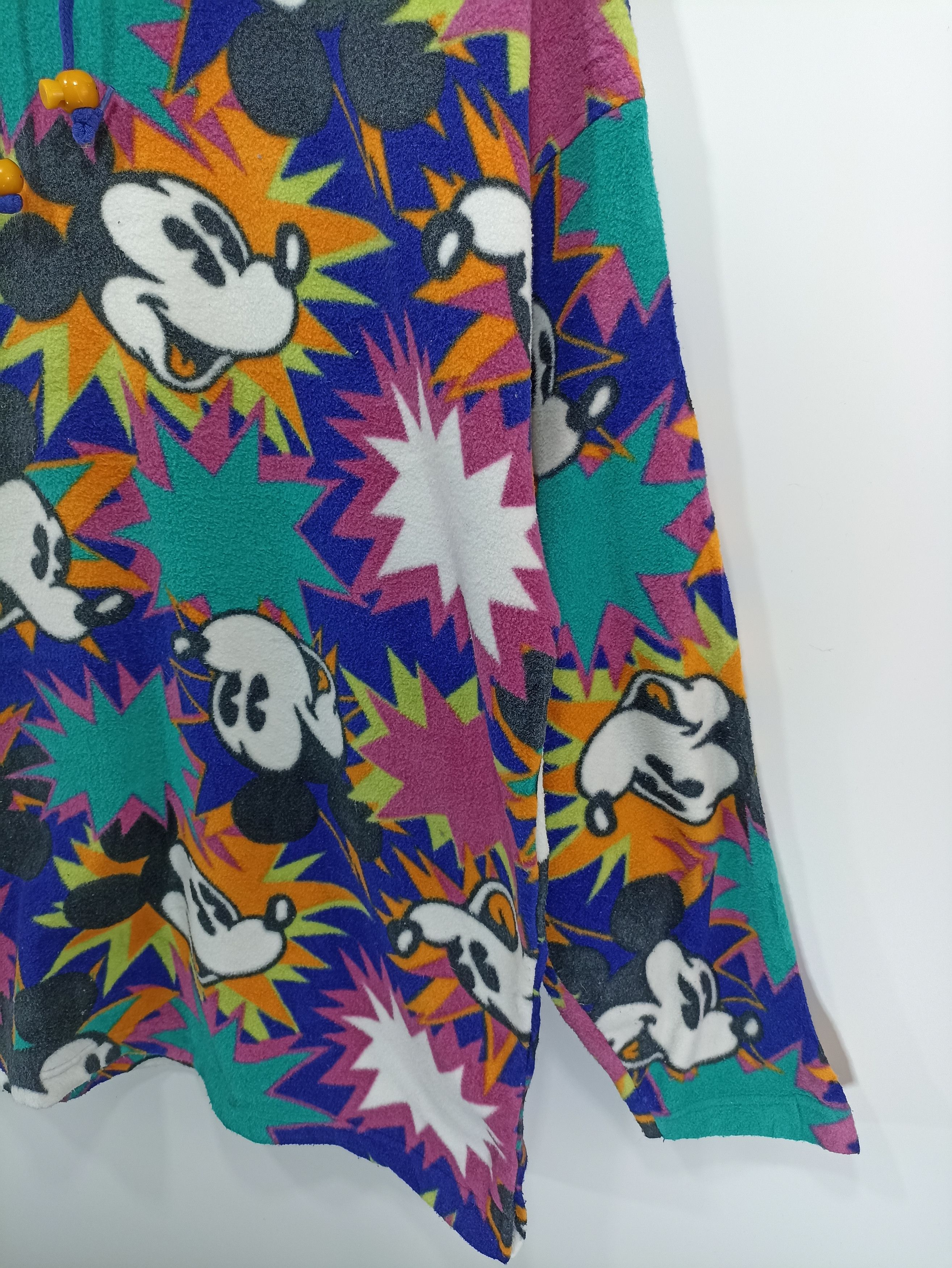 Cartoon Network × Mickey Mouse × Vintage 90s Mickey Tokyo Disneyland Fleece Sweatshirt Size US M / EU 48-50 / 2 - 2 Thumbnail