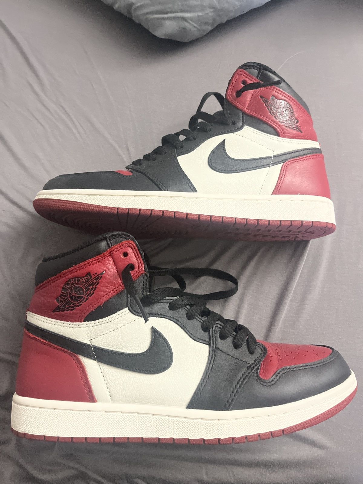 Air Jordan Retro High OG 'Bred Toe'