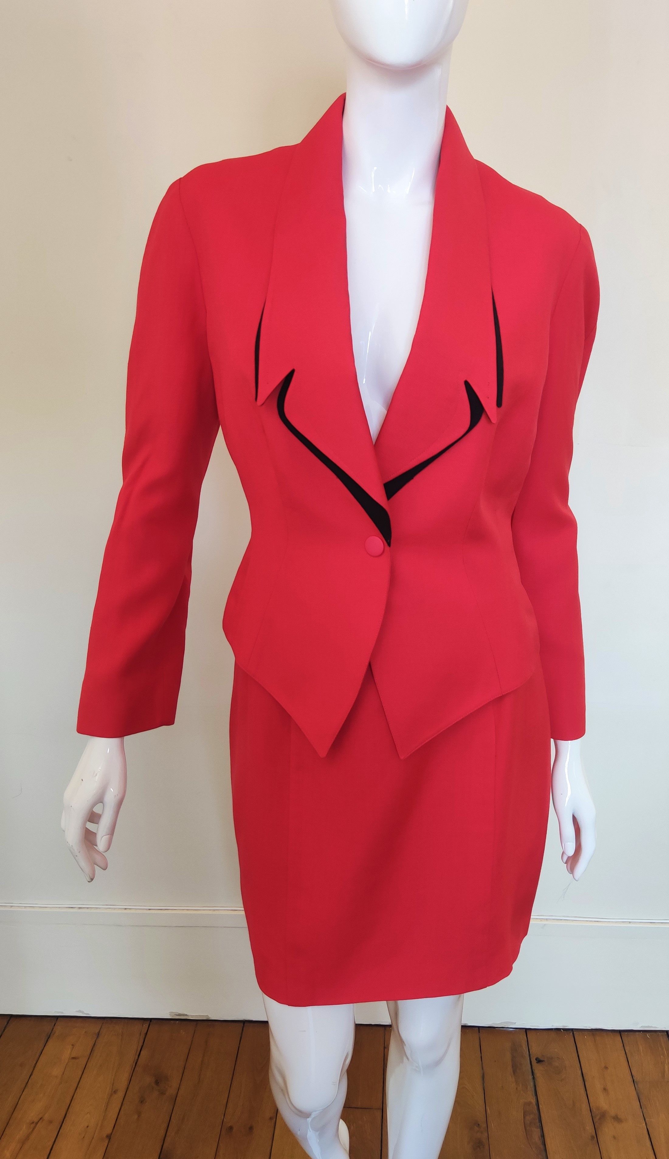 Thierry Mugler Thierry Mugler Vampire Wasp Bee Waist Couture Vintage Suit Size L / US 10 / IT 46 - 13 Thumbnail