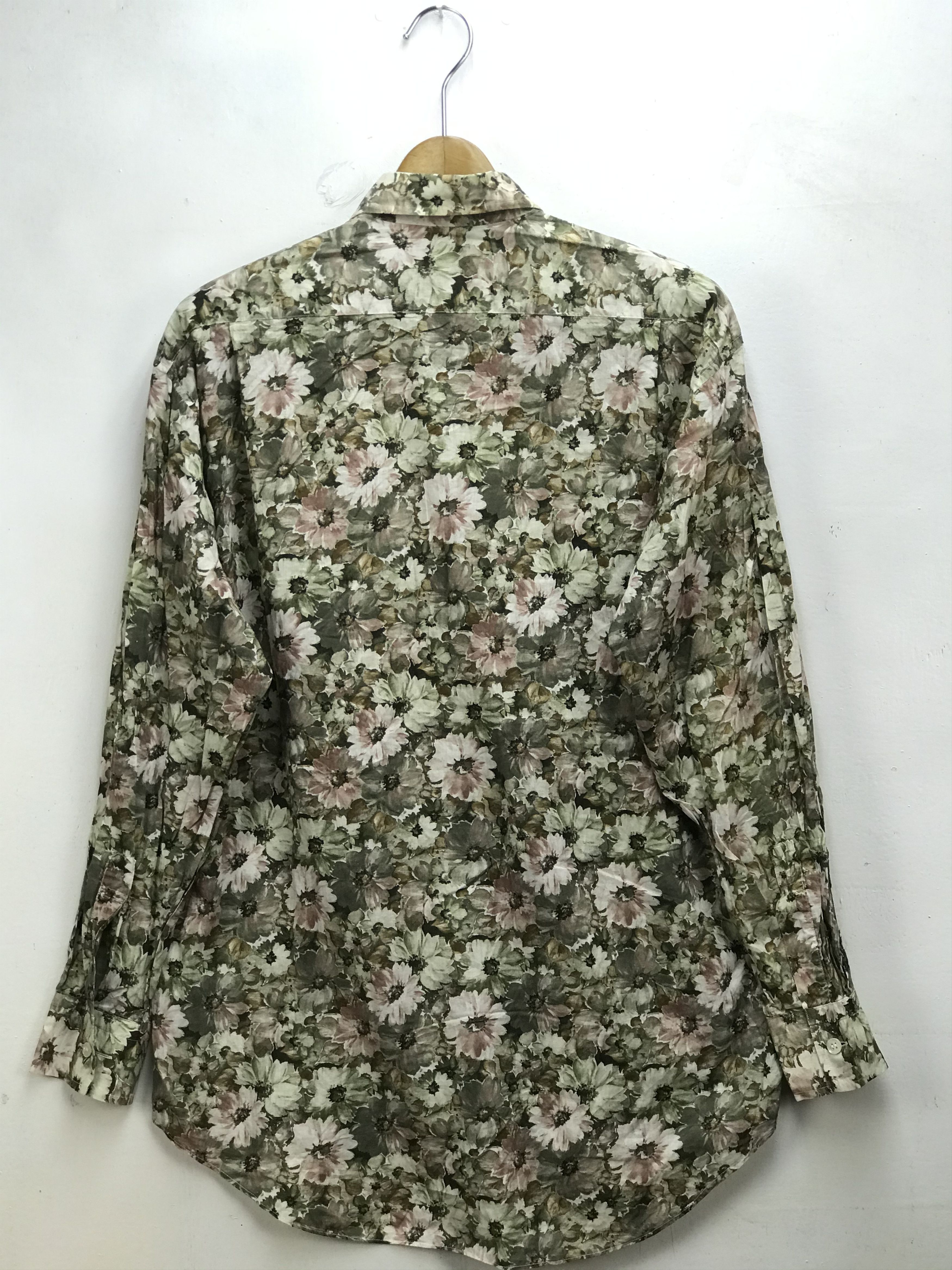 Japanese Brand PAUL SMITH FLORAL DESIGN SHIRT Size US M / EU 48-50 / 2 - 5 Thumbnail