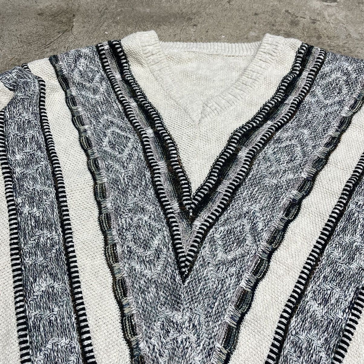 Vintage RARE COOGI STYLE 1990s VINTAGE V NECK KNITTED SWEATER № 1181 Size US L / EU 52-54 / 3 - 4 Thumbnail