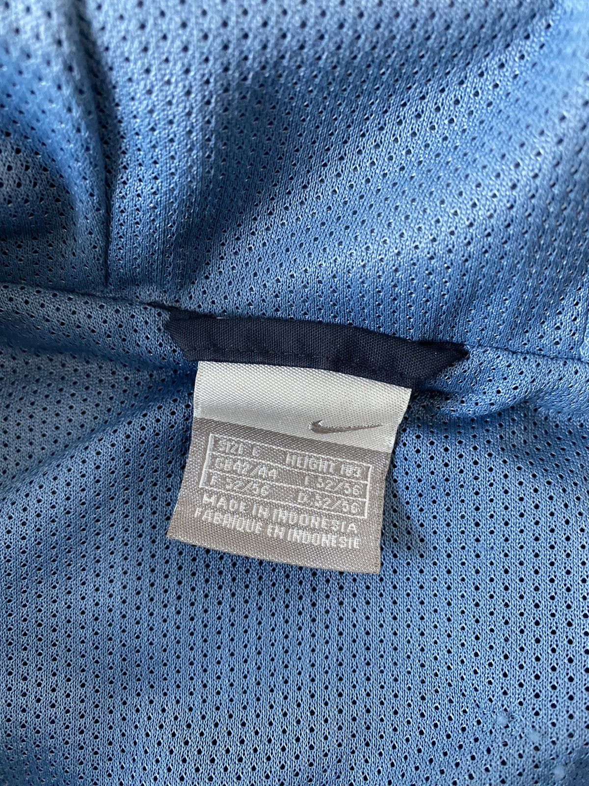 Nike Vintage Nike Central Swoosh Anorak Jacket Size US L / EU 52-54 / 3 - 10 Thumbnail