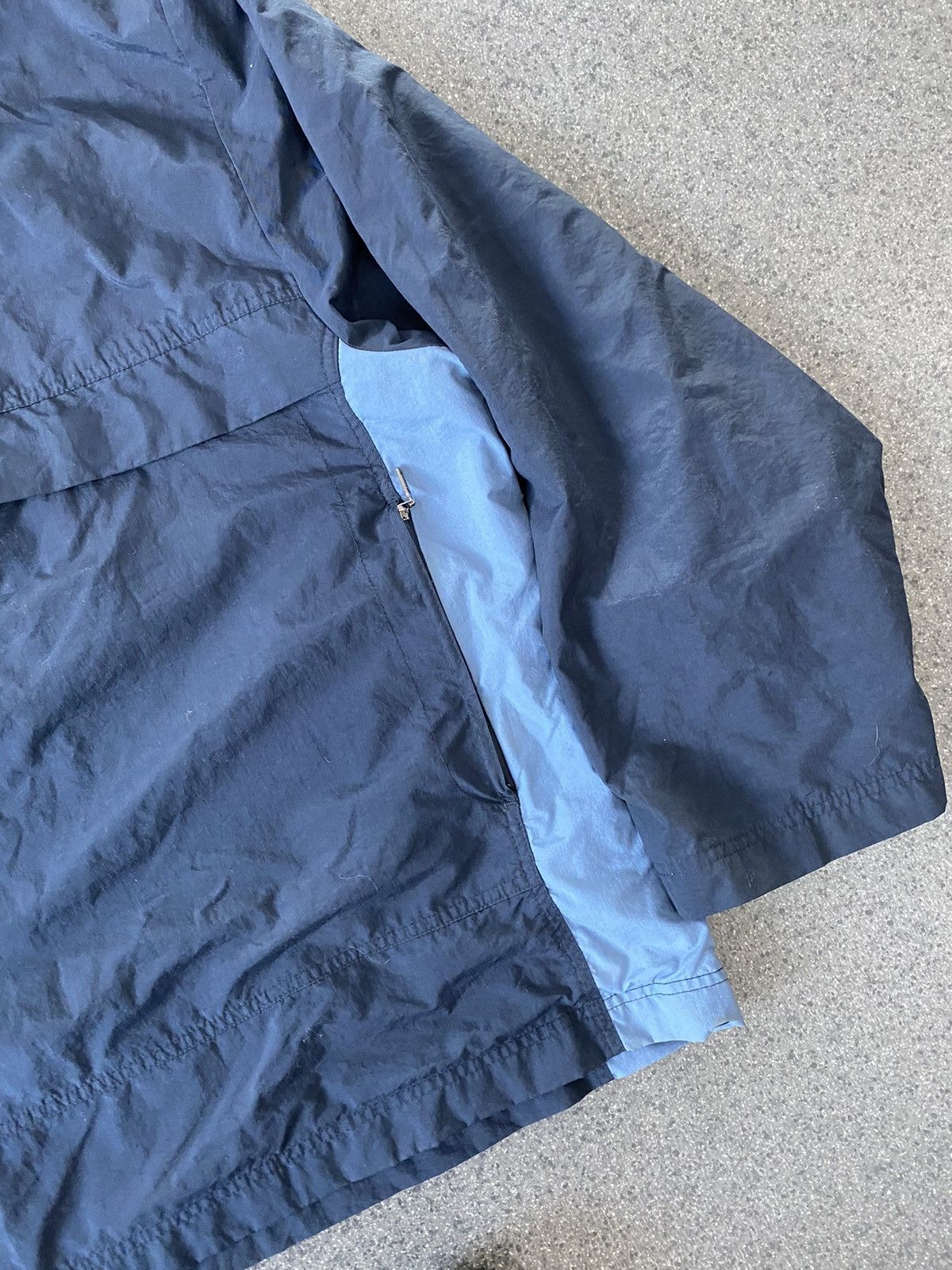 Nike Vintage Nike Central Swoosh Anorak Jacket Size US L / EU 52-54 / 3 - 4 Thumbnail