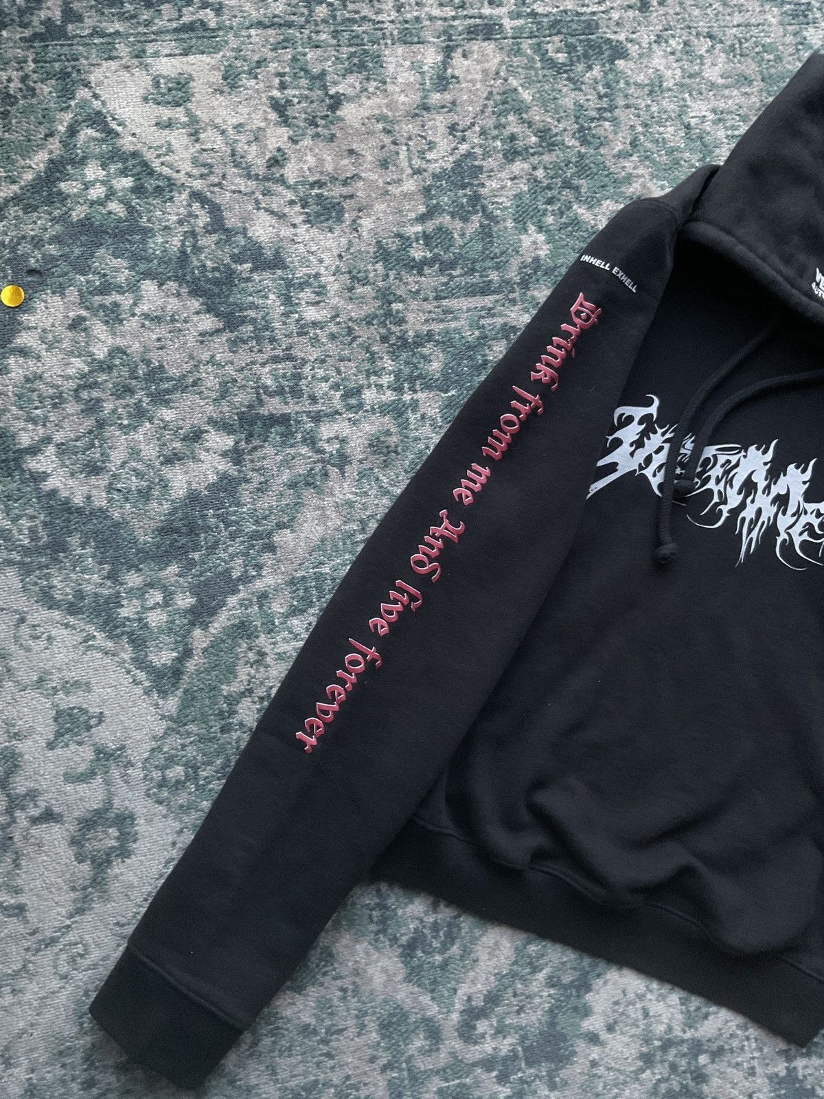 Vetements AW17 Vetements Femme "Total Fucking Darkness" Hoodie Size S / US 4 / IT 40 - 4 Thumbnail