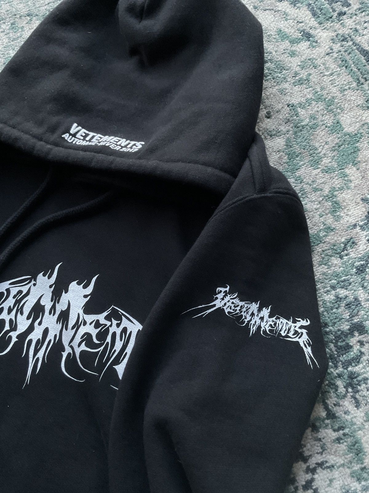 Vetements AW17 Vetements Femme "Total Fucking Darkness" Hoodie Size S / US 4 / IT 40 - 5 Thumbnail