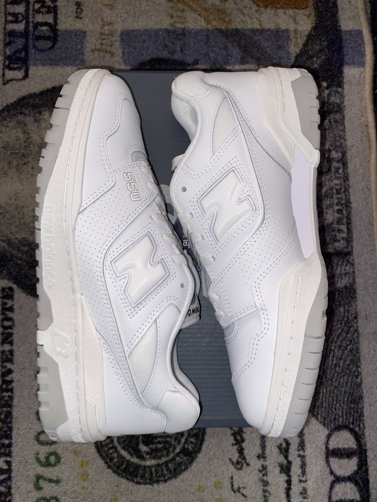 New Balance New Balance 550 White Grey (5Y Grade School) Size US 6.5 / IT 36.5 - 1 Thumbnail