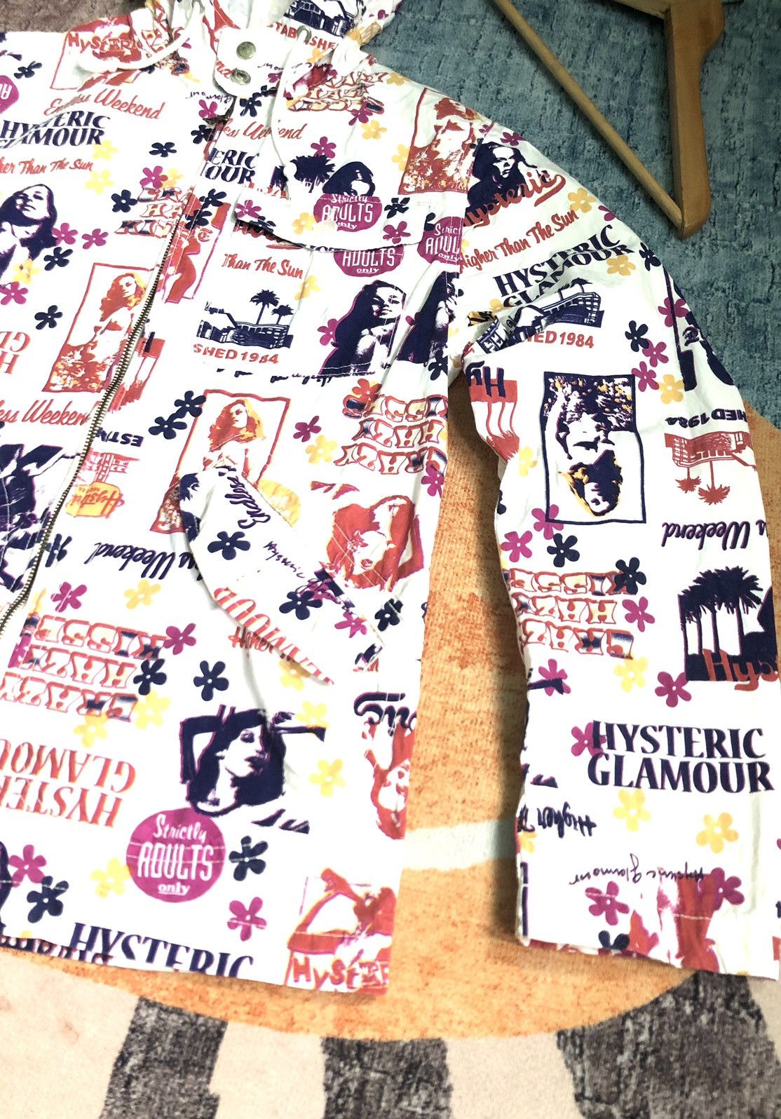 Hysteric Glamour HYSTERIC GLAMOUR SEXY GIRL HAWAII MOTIF OVER PRINT JACKET Size US M / EU 48-50 / 2 - 3 Thumbnail
