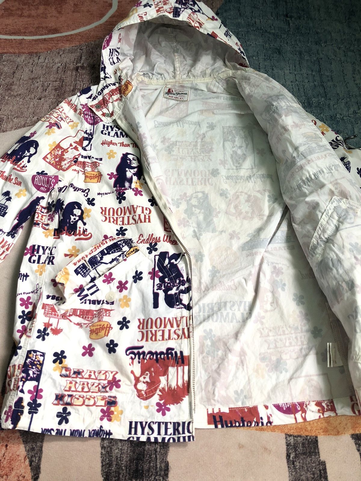 Hysteric Glamour HYSTERIC GLAMOUR SEXY GIRL HAWAII MOTIF OVER PRINT JACKET Size US M / EU 48-50 / 2 - 11 Thumbnail