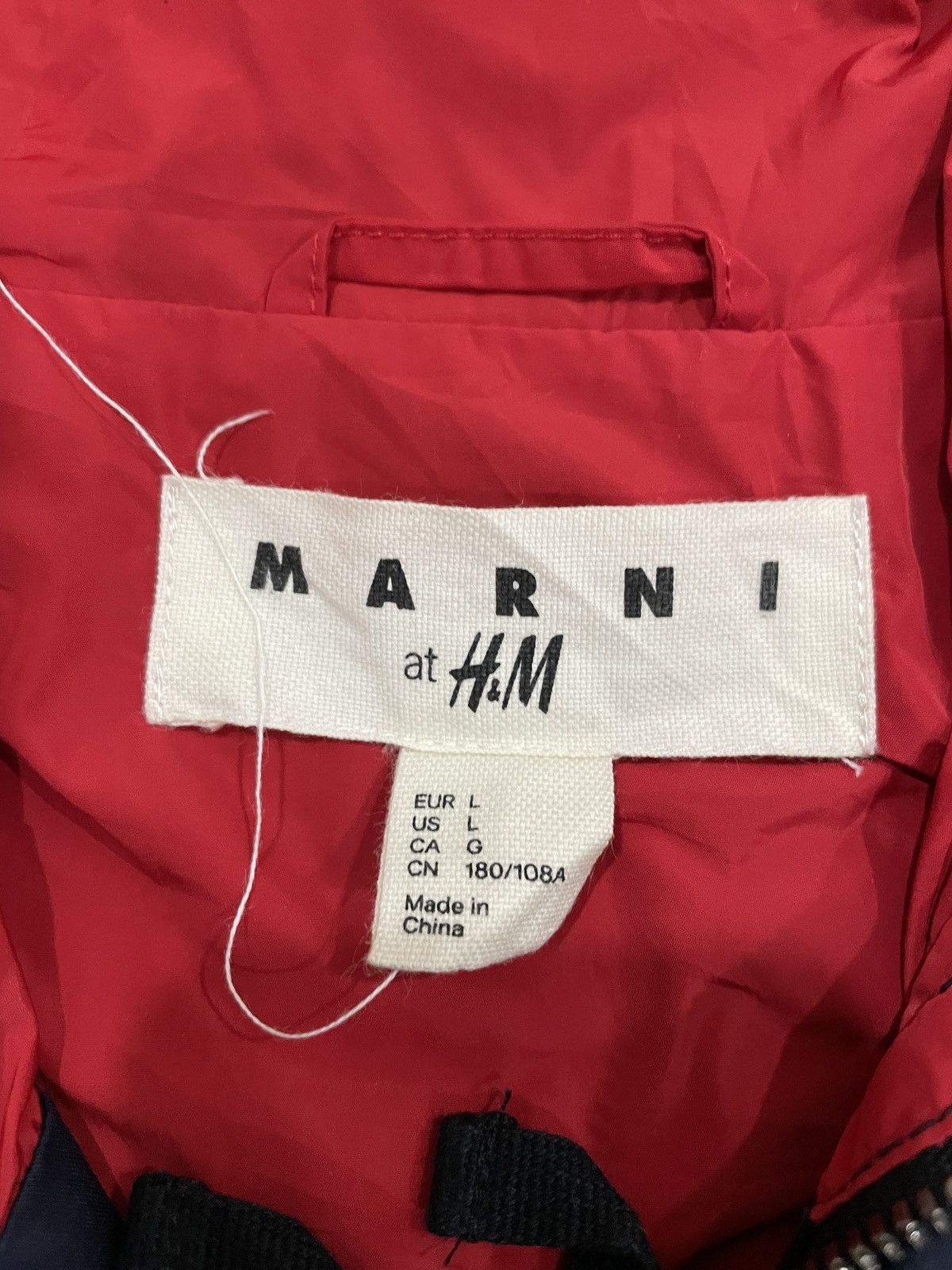 Marni × Uniqlo Archival Designer Marni x H&M cropped Hooded bondage Vest L Size 42L - 2 Thumbnail