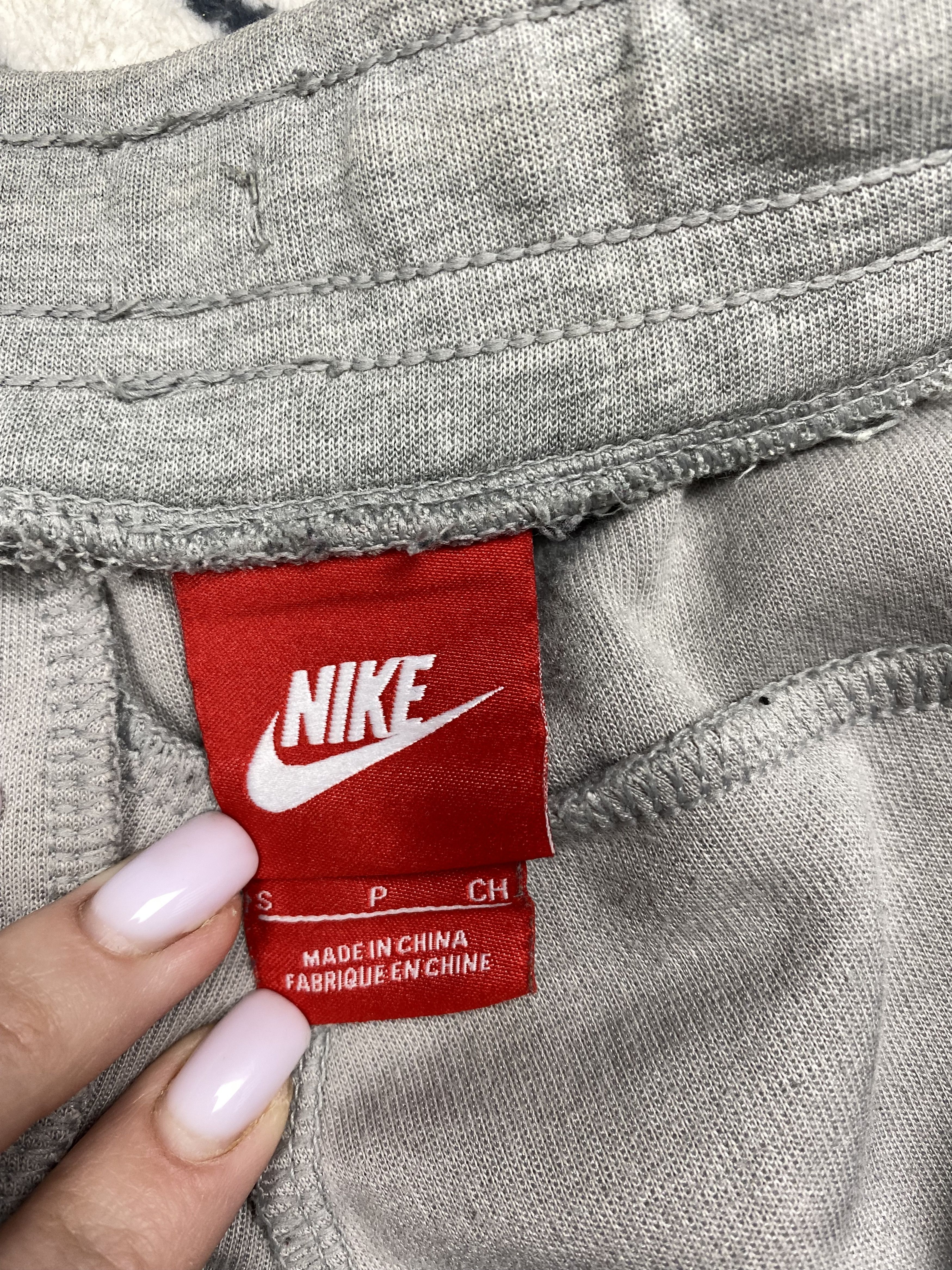Nike Nike Tech Fleece Distressed Sweatpants Pants Jogger Thrashed Size US 30 / EU 46 - 8 Thumbnail