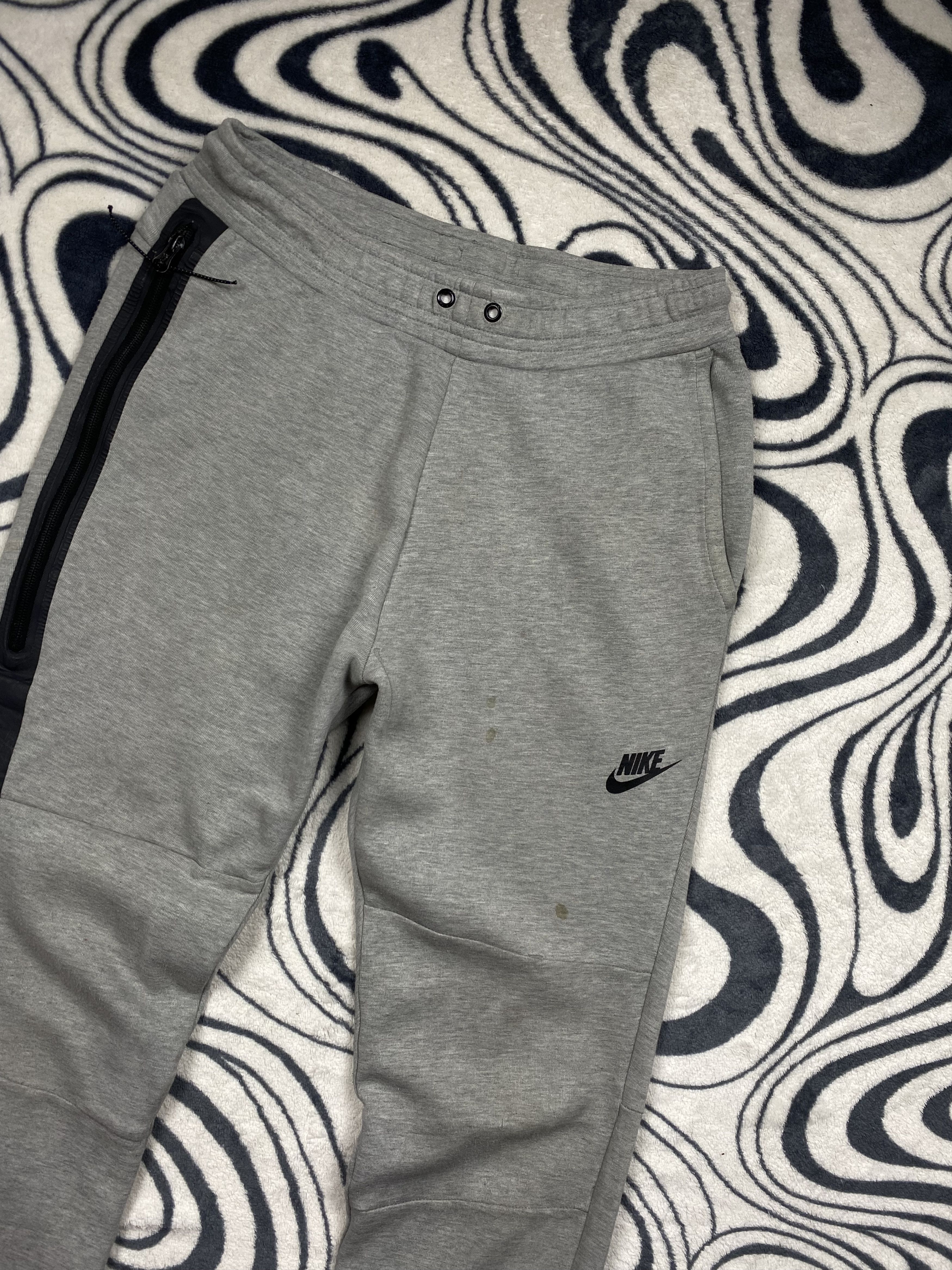 Nike Nike Tech Fleece Distressed Sweatpants Pants Jogger Thrashed Size US 30 / EU 46 - 2 Thumbnail
