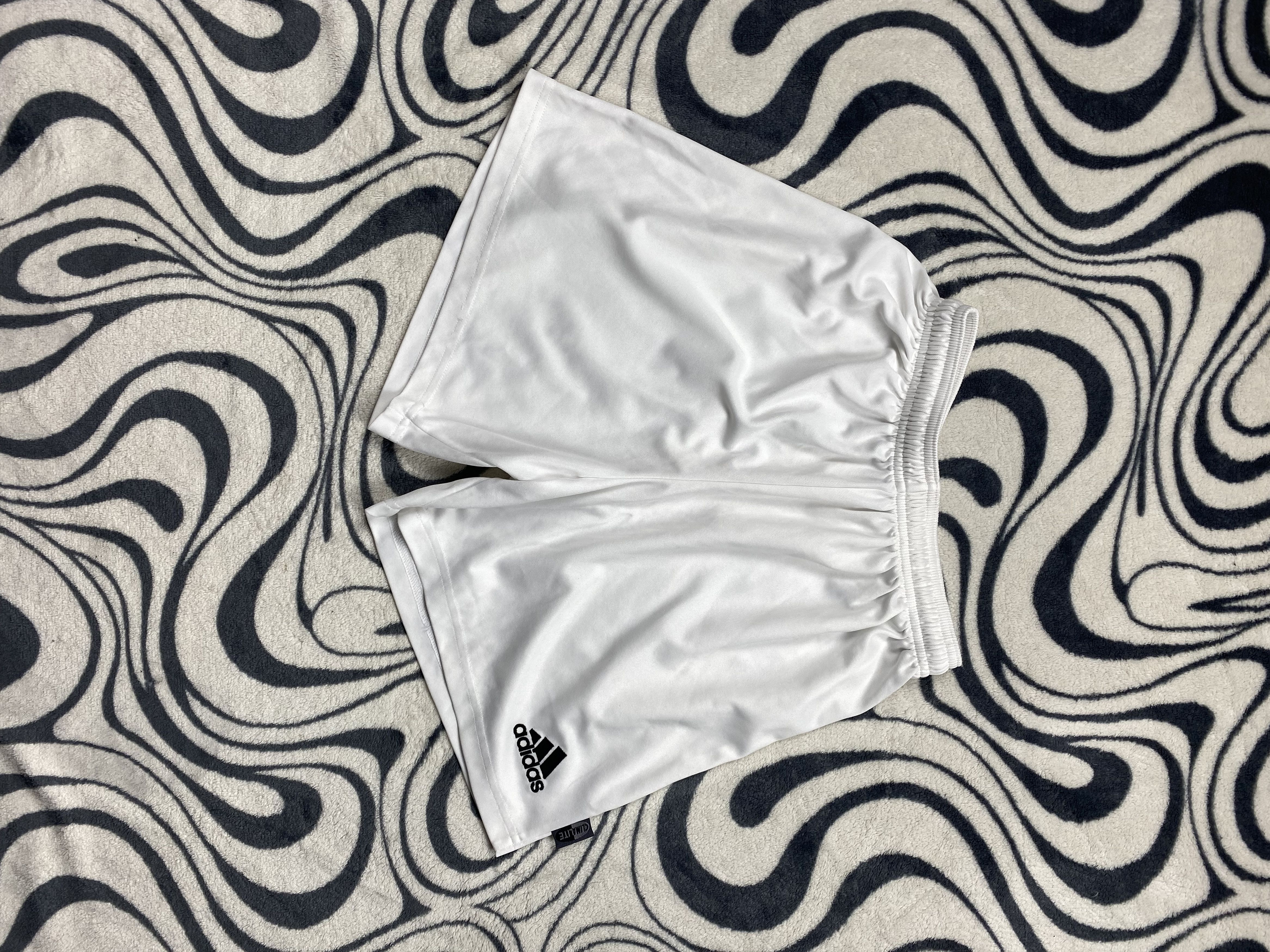 Adidas × Vintage Vintage Adidas Mens Shorts Y2K Size US 30 / EU 46 - 1 Thumbnail