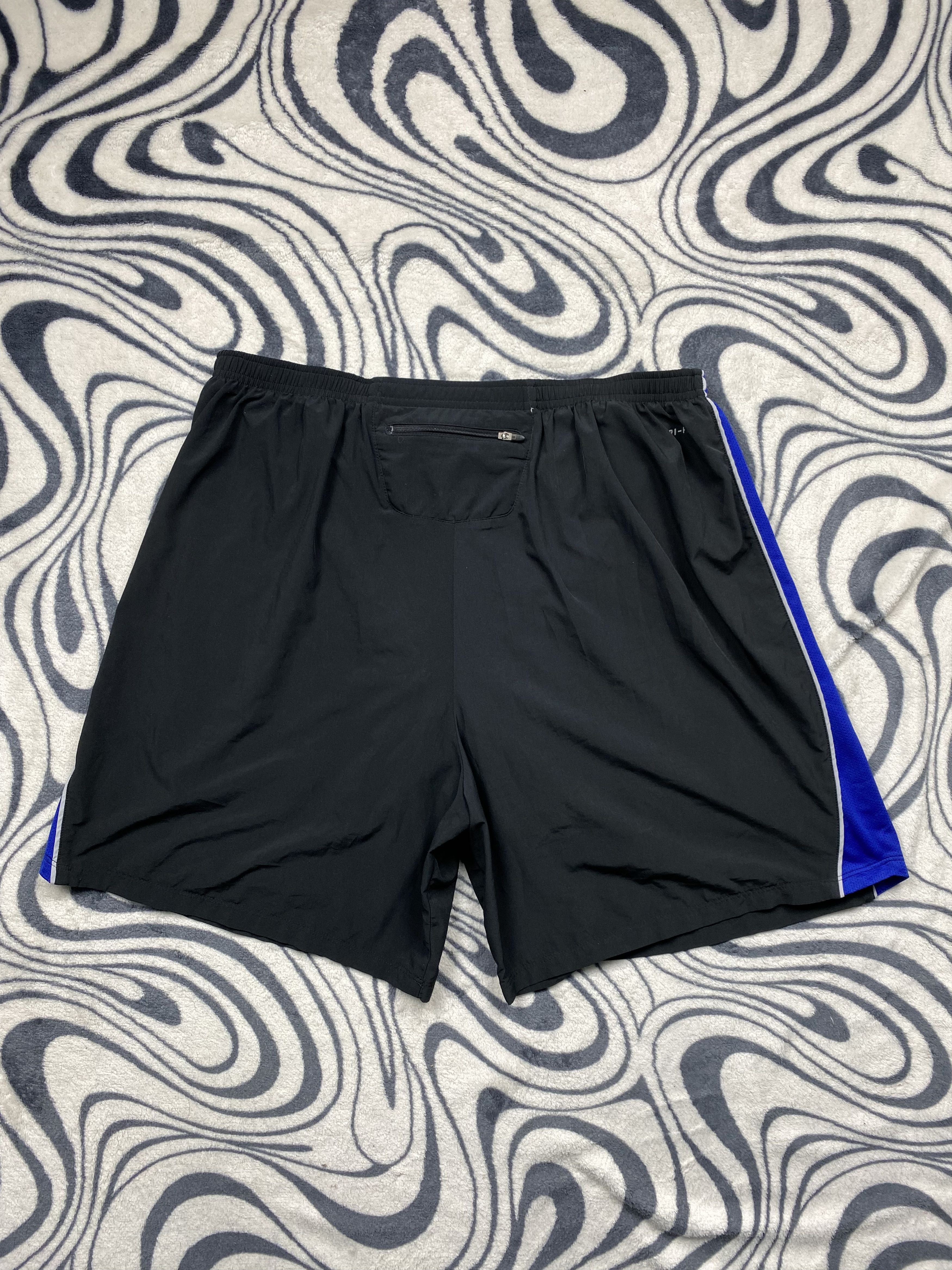 Nike × Vintage Vintage Nike Mens Nylon Shorts Y2K Dri Fit Size US 36 / EU 52 - 5 Thumbnail