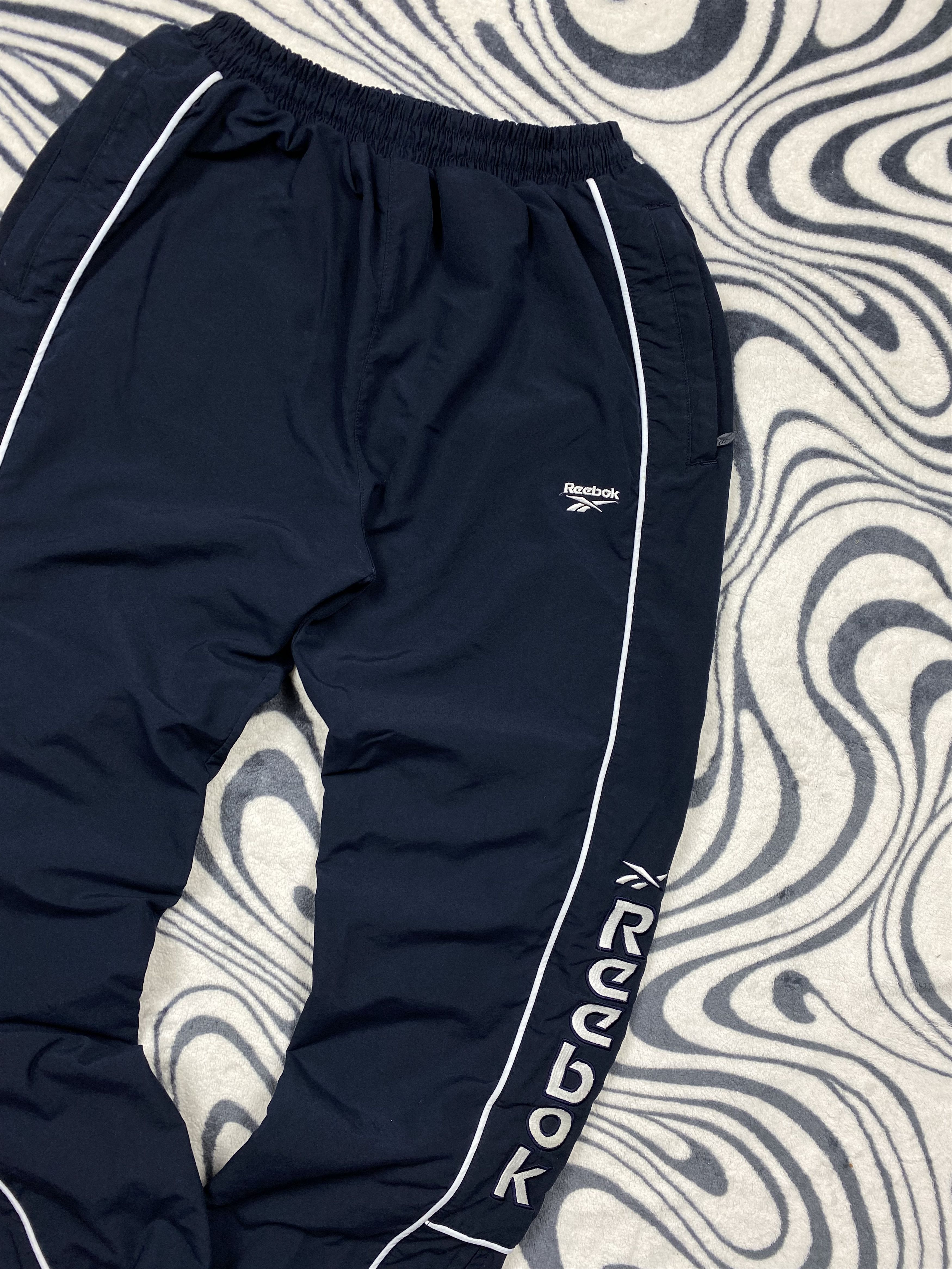 Reebok Vintage Reebok Mens Nylon Baggy Track Pants Y2K Size US 30 / EU 46 - 2 Thumbnail