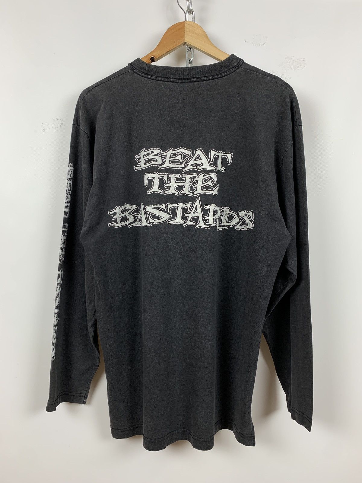 Band Tees 1999 Vintage The Exploited Beat The Bastards Long Sleeve Size US XL / EU 56 / 4 - 2 Thumbnail