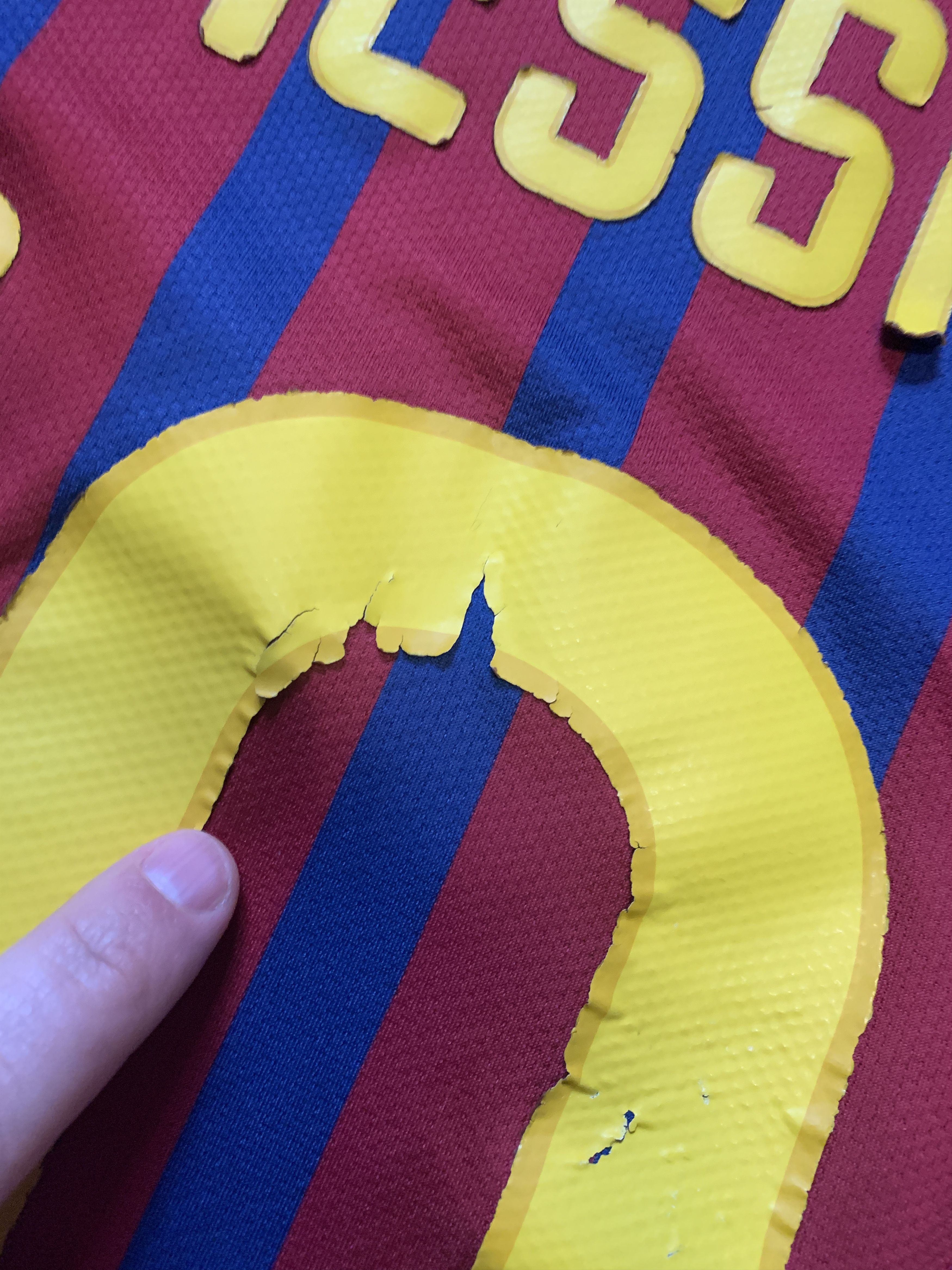 Nike Nike Barcelona Messi 2011-2012 Home Jersey Size US S / EU 44-46 / 1 - 12 Thumbnail