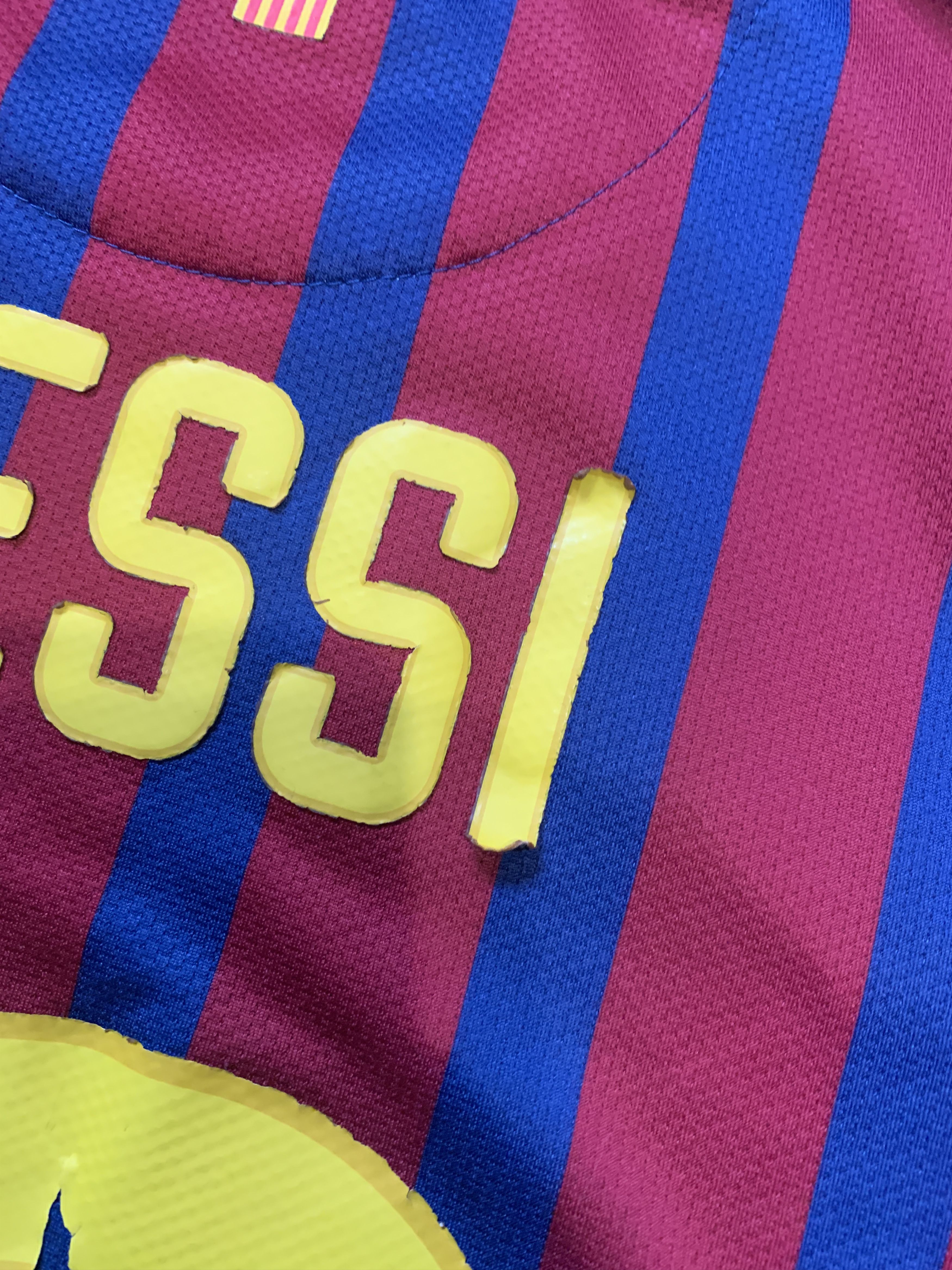 Nike Nike Barcelona Messi 2011-2012 Home Jersey Size US S / EU 44-46 / 1 - 13 Thumbnail