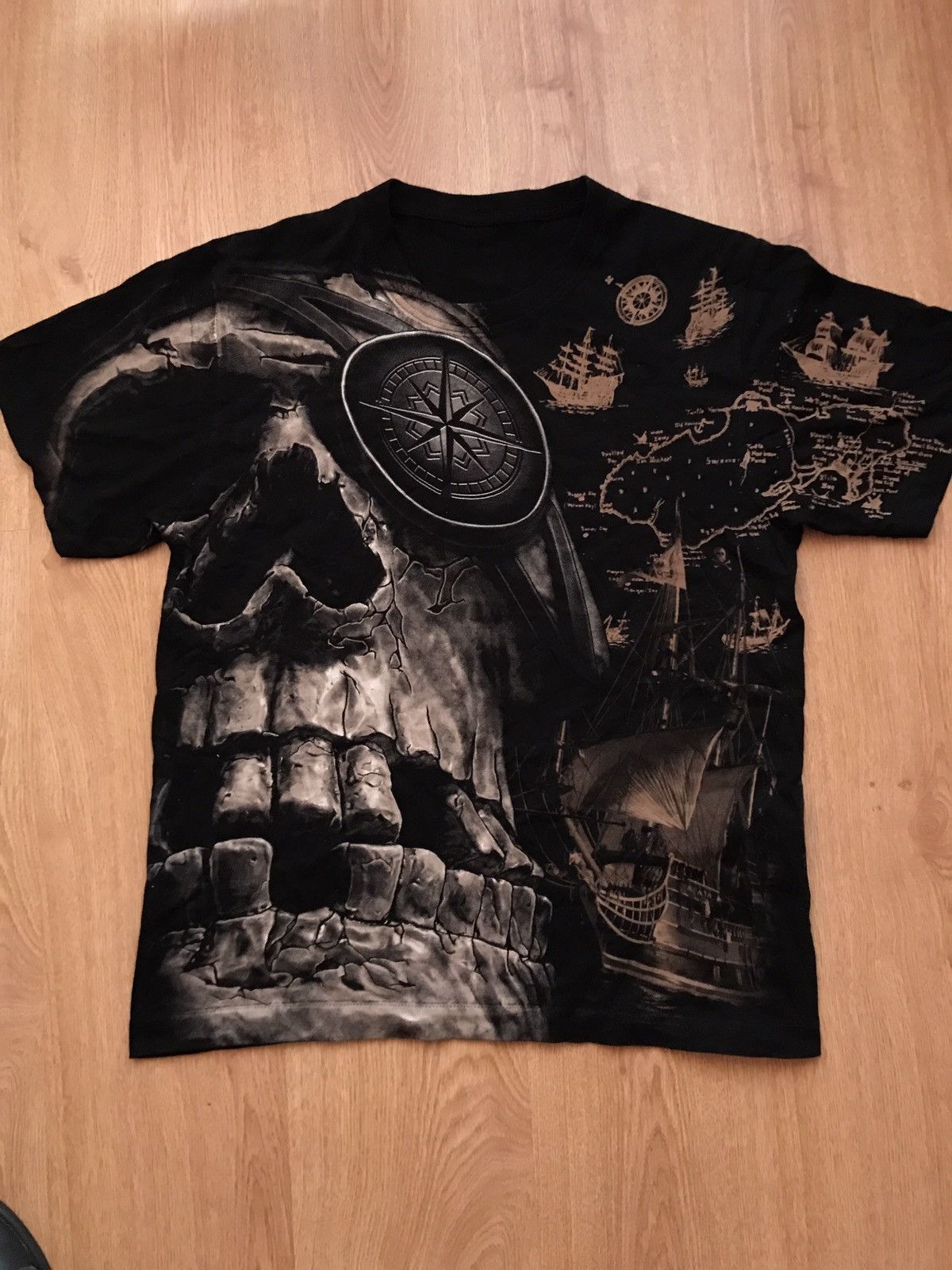 Other Vintage overprinted pirate motifs t shirt like liquid blue Size US L / EU 52-54 / 3 - 2 Thumbnail