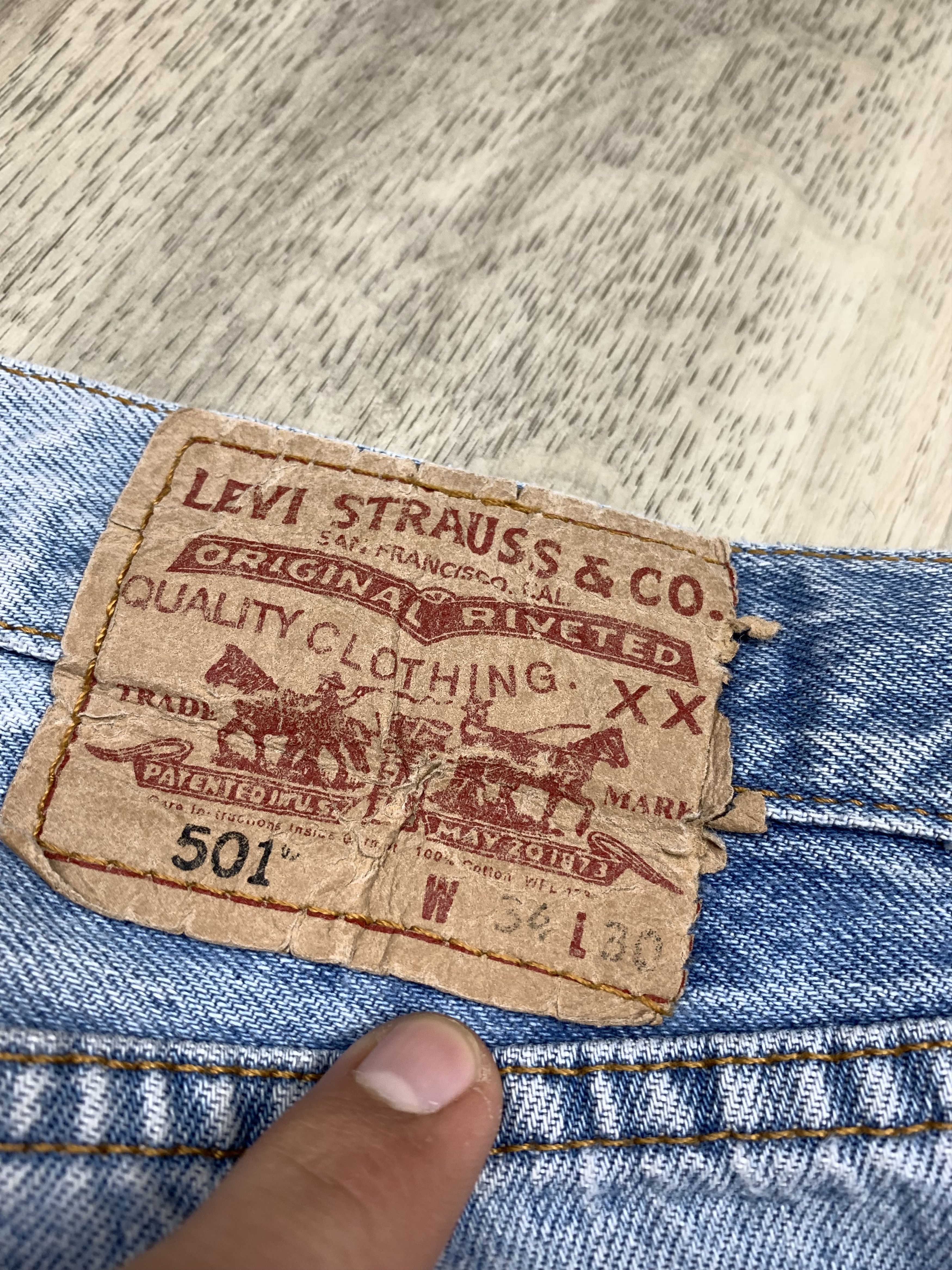 Levi's Levis 501 Vintage Mens Denim Pants Jeans Size US 34 / EU 50 - 3 Thumbnail