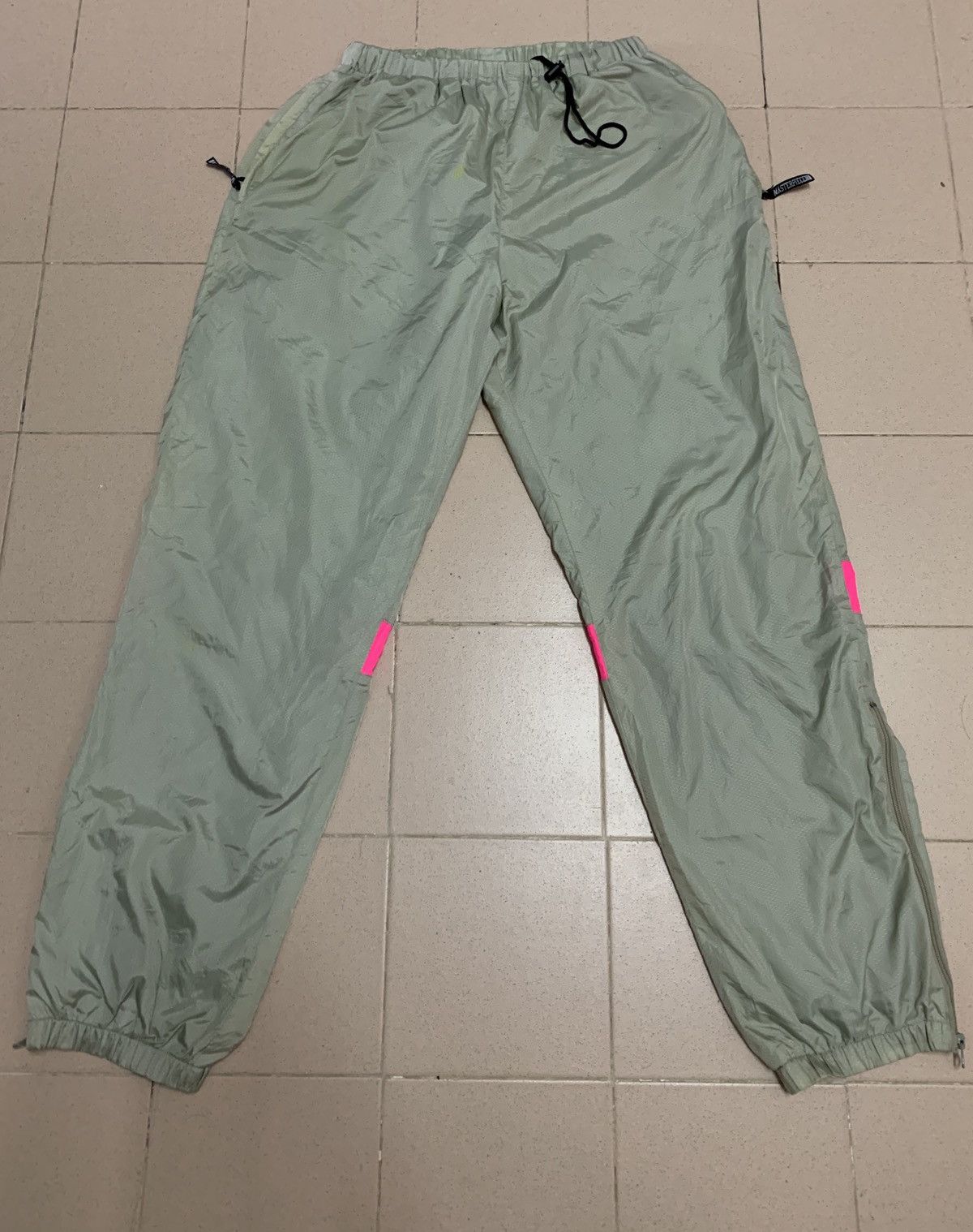 Masterpiece trackpants