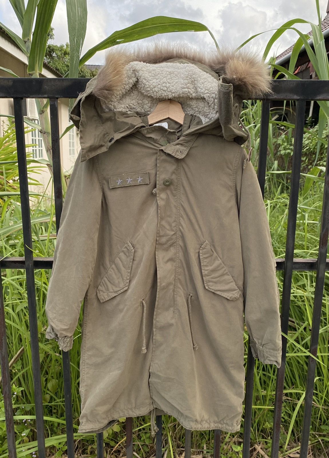 Avirex Vintage Avirex Hooded Military Fur Parka Long Jacket Size US S / EU 44-46 / 1 - 1 Thumbnail