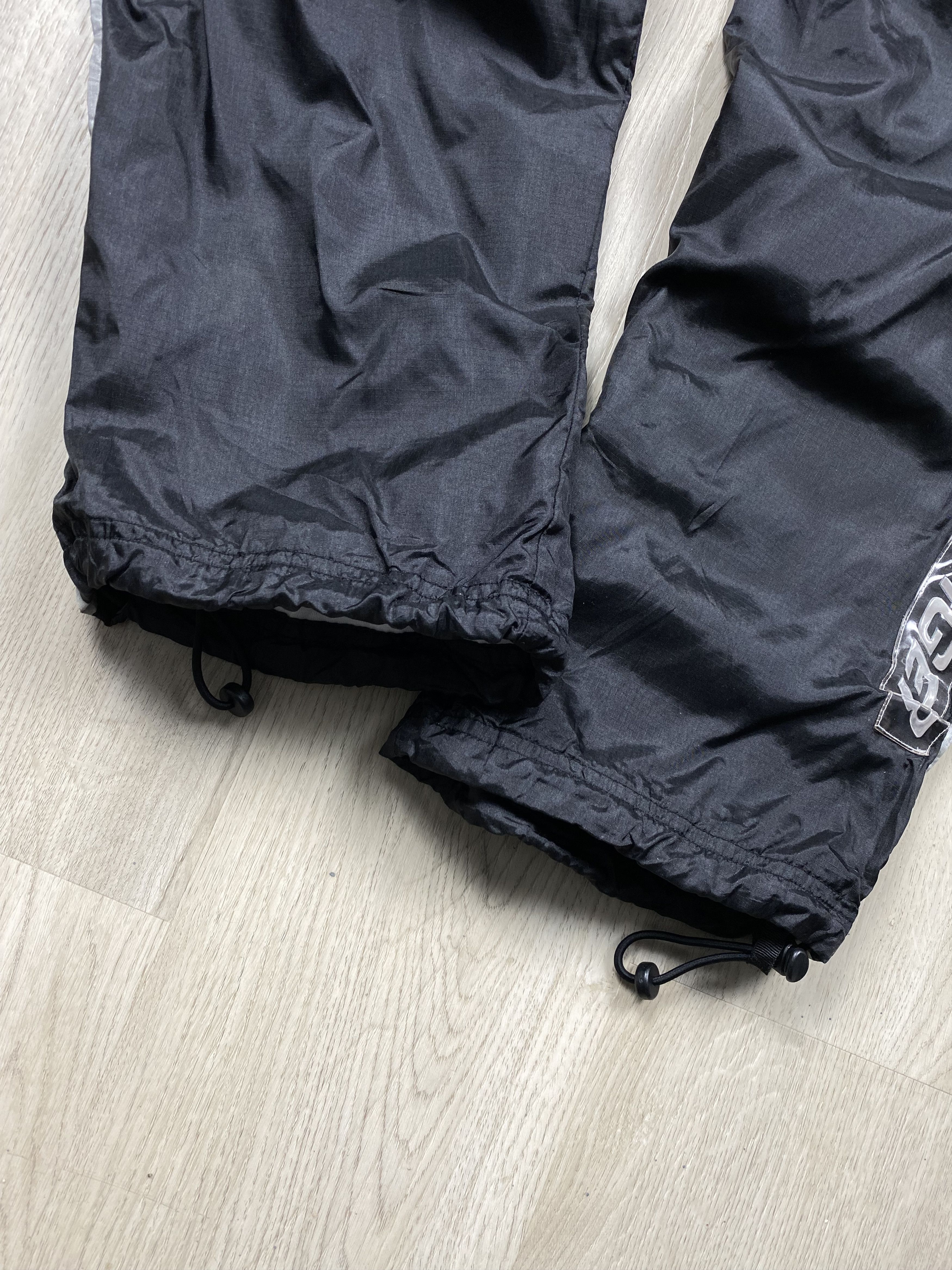 Tommy Hilfiger Tommy Hilfiger Vintage Mens Nylon Pants Y2K Drill style Size US 32 / EU 48 - 4 Thumbnail
