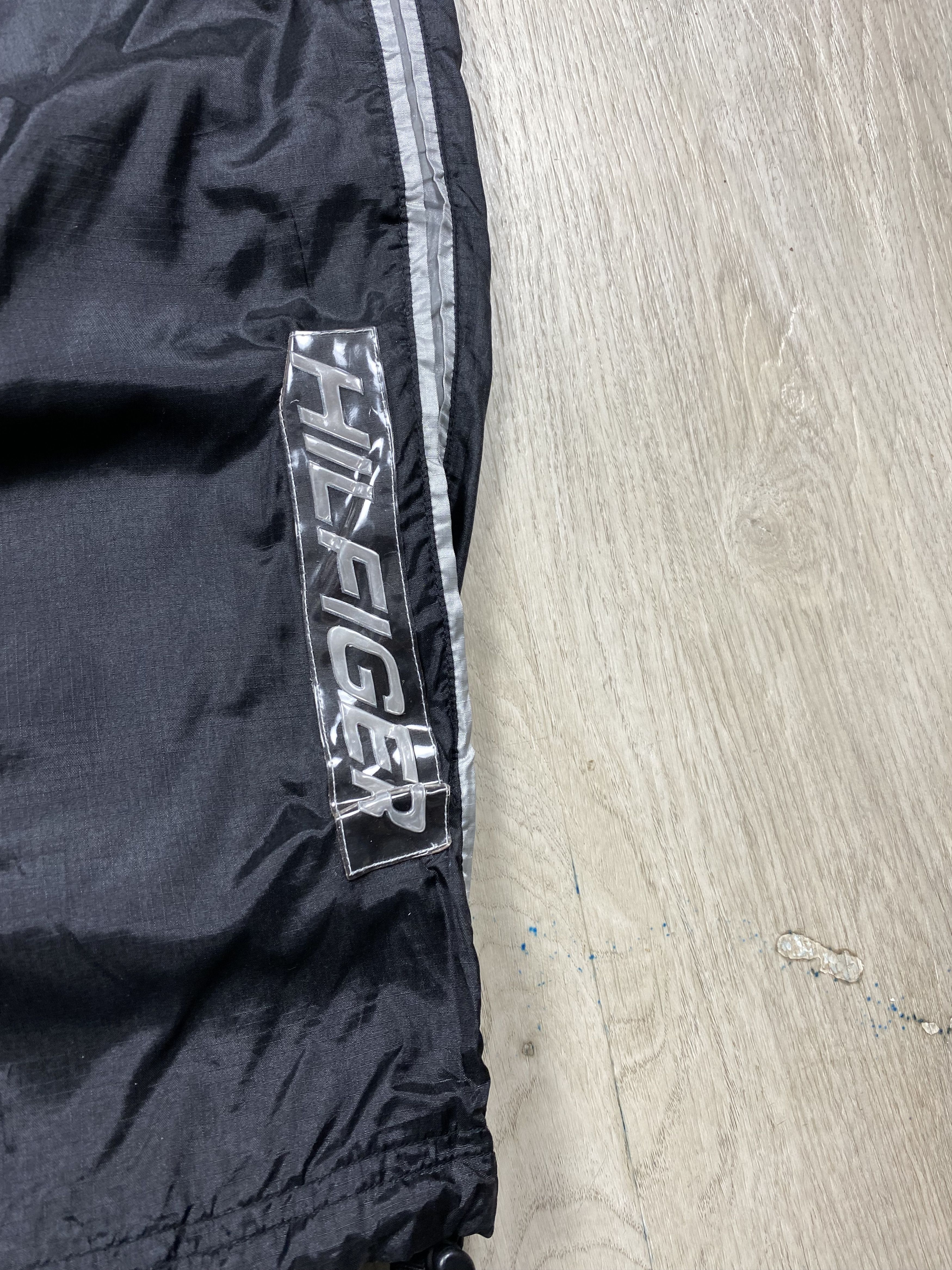 Tommy Hilfiger Tommy Hilfiger Vintage Mens Nylon Pants Y2K Drill style Size US 32 / EU 48 - 3 Thumbnail