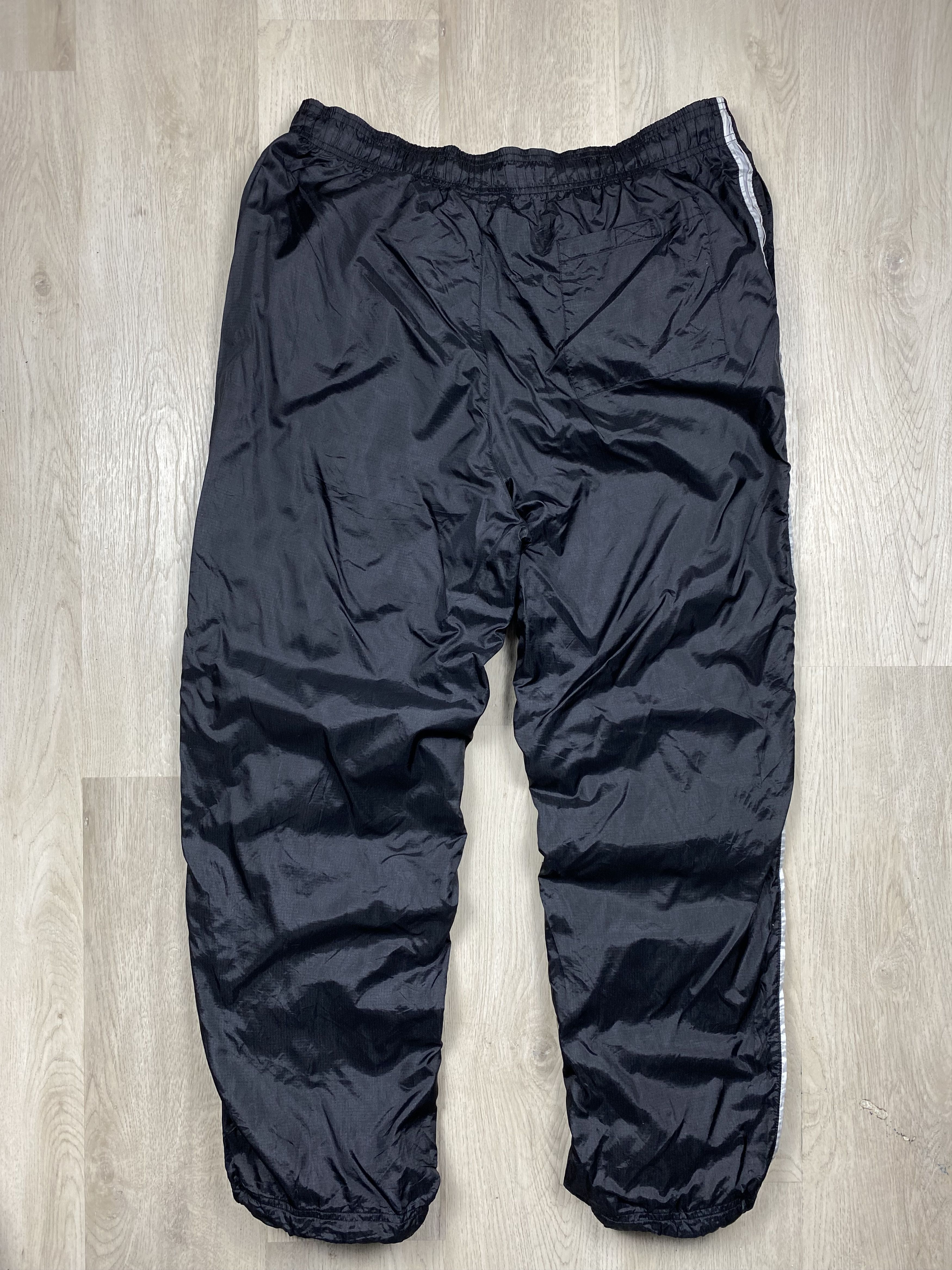 Tommy Hilfiger Tommy Hilfiger Vintage Mens Nylon Pants Y2K Drill style Size US 32 / EU 48 - 6 Thumbnail