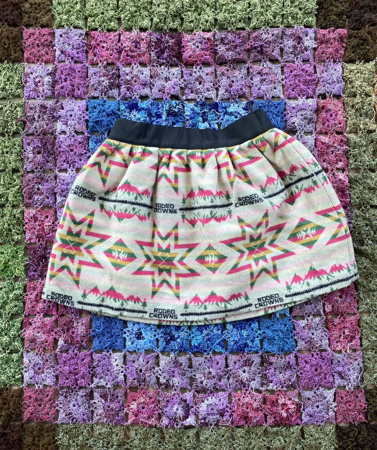 Japanese Brand Vintage Navajo Rodeo Crown Mini Skirts Size 25" / US 0 / IT 36 - 3 Thumbnail