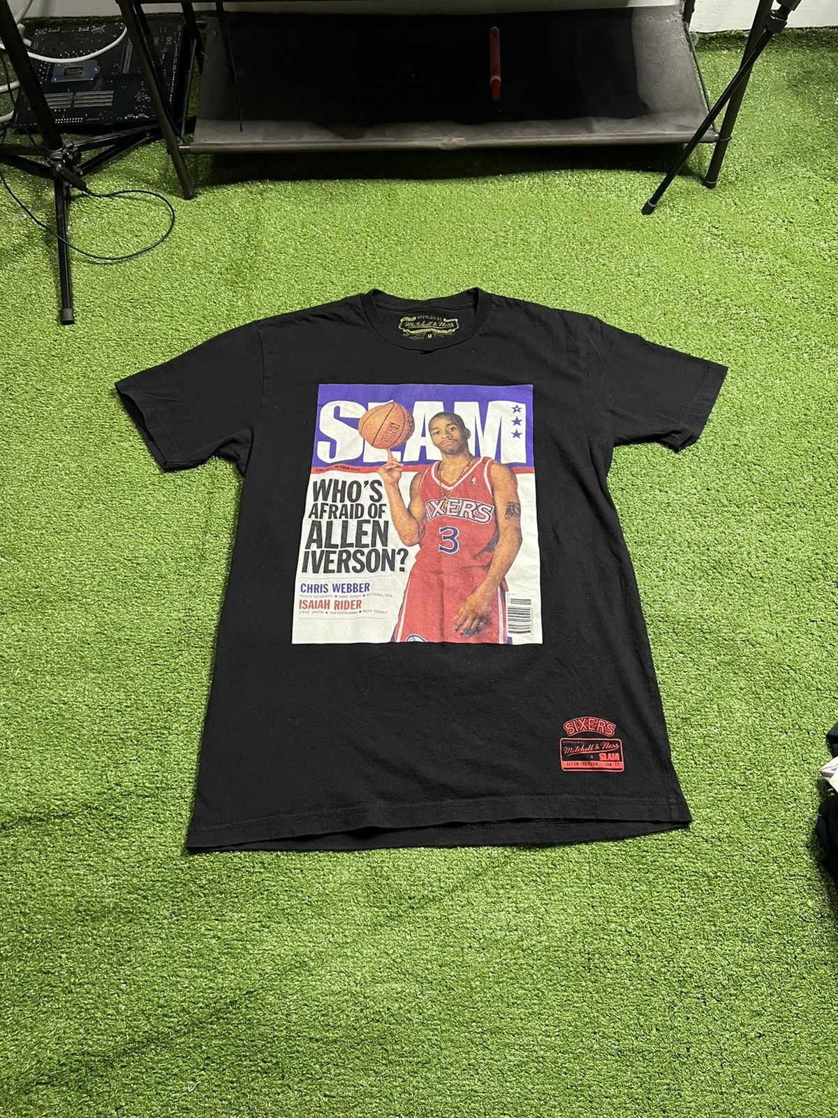 NBA vintage slam whos afraid of allen iverson basketball shirt Size US M / EU 48-50 / 2 - 1 Thumbnail
