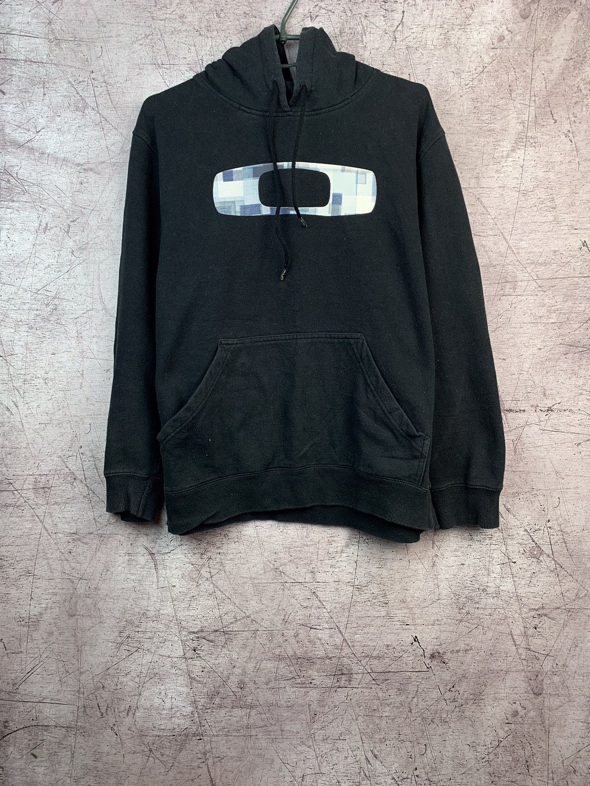 Oakley Vintage Oakley y2k Hoodie Size US M / EU 48-50 / 2 - 1 Thumbnail